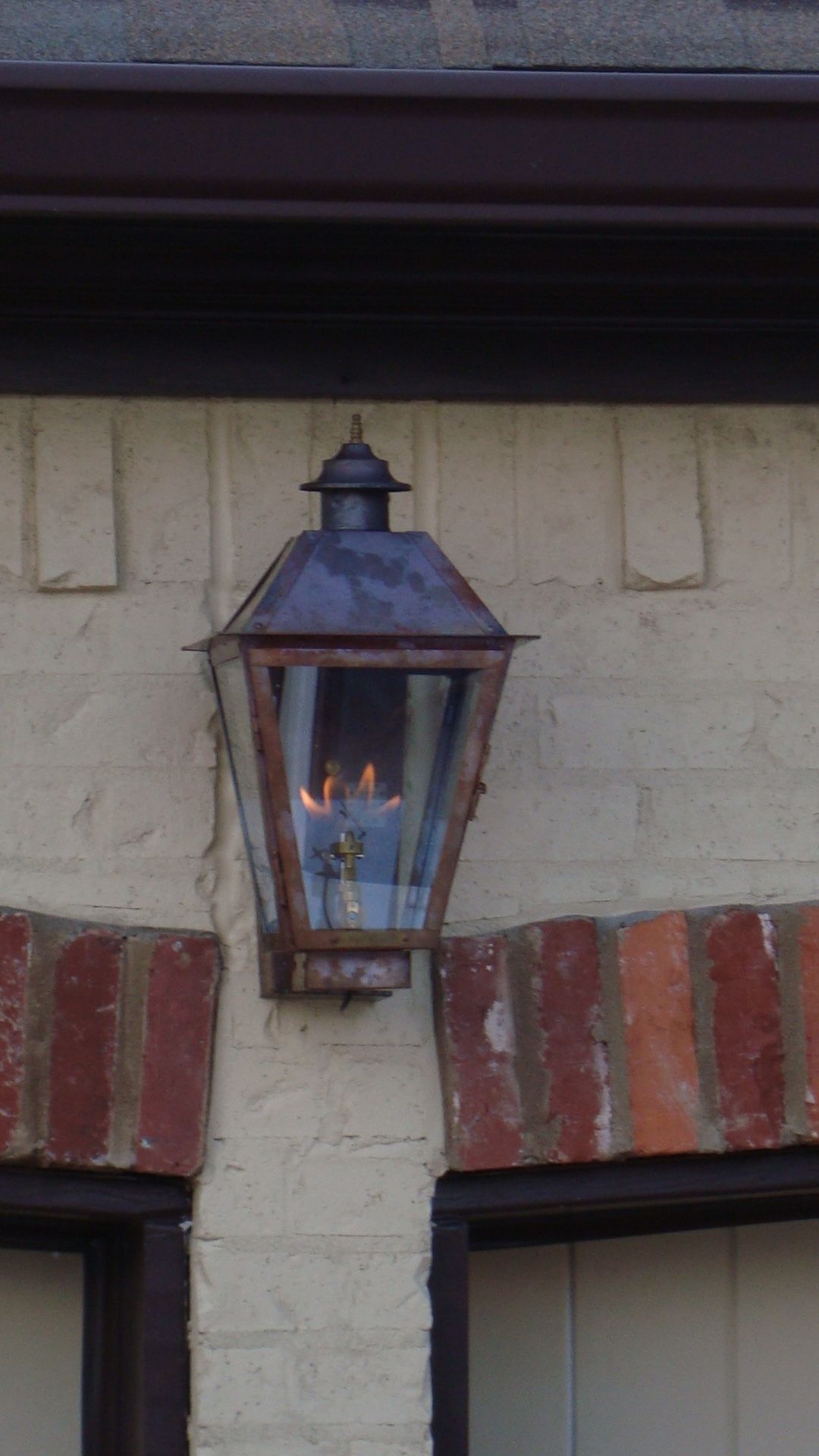 St. James Magnolia Gas Wall Mount Lifestyle 87