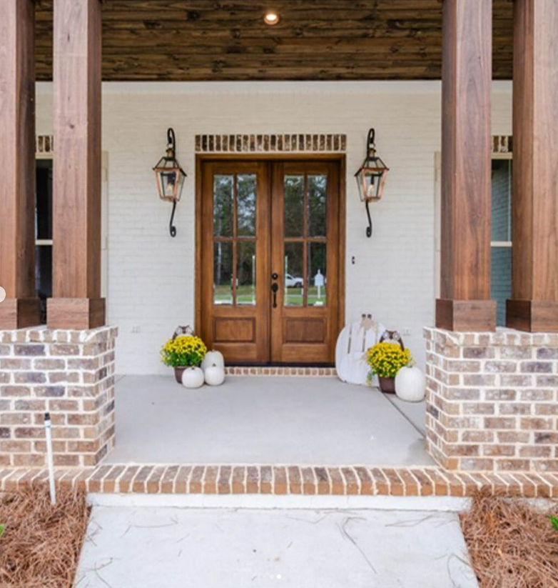 The CopperSmith Georgetown Gas Top and Bottom Scroll Wall Mount Lifestyle 60