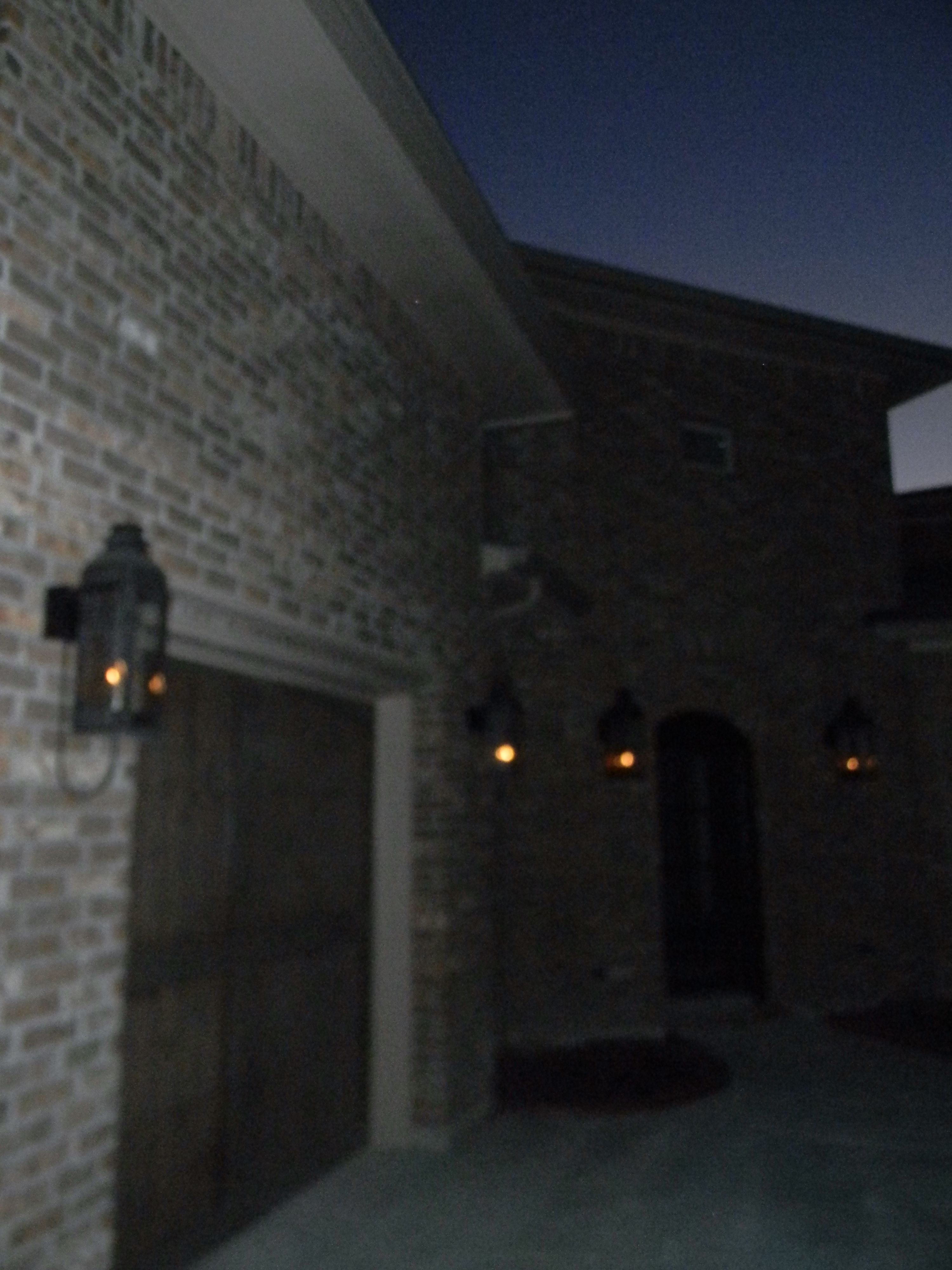 St. James Sarasota Gas Wall Mount Lifestyle 61