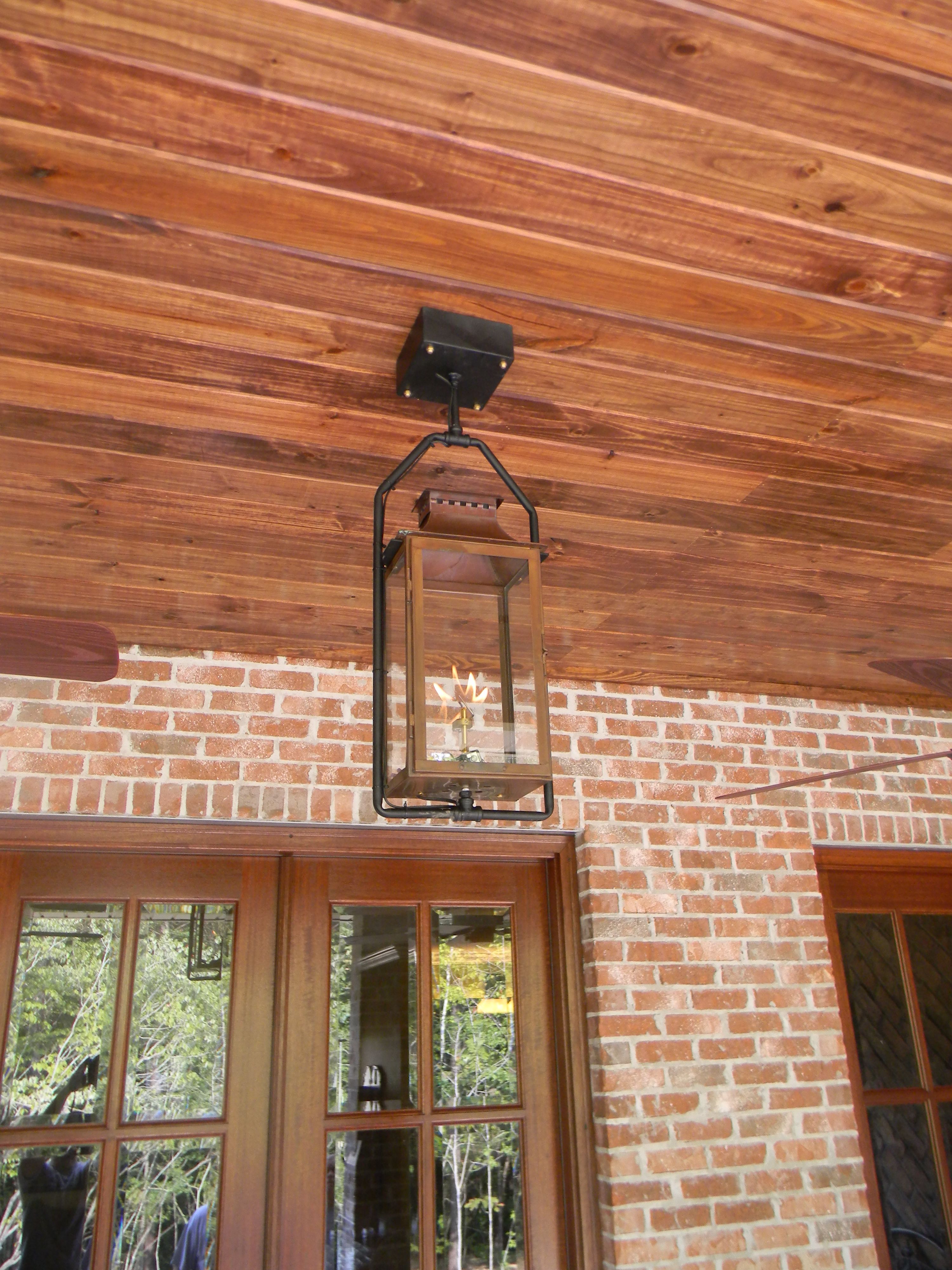 St. James Gas Full Yoke Hanging Lifestyle 11