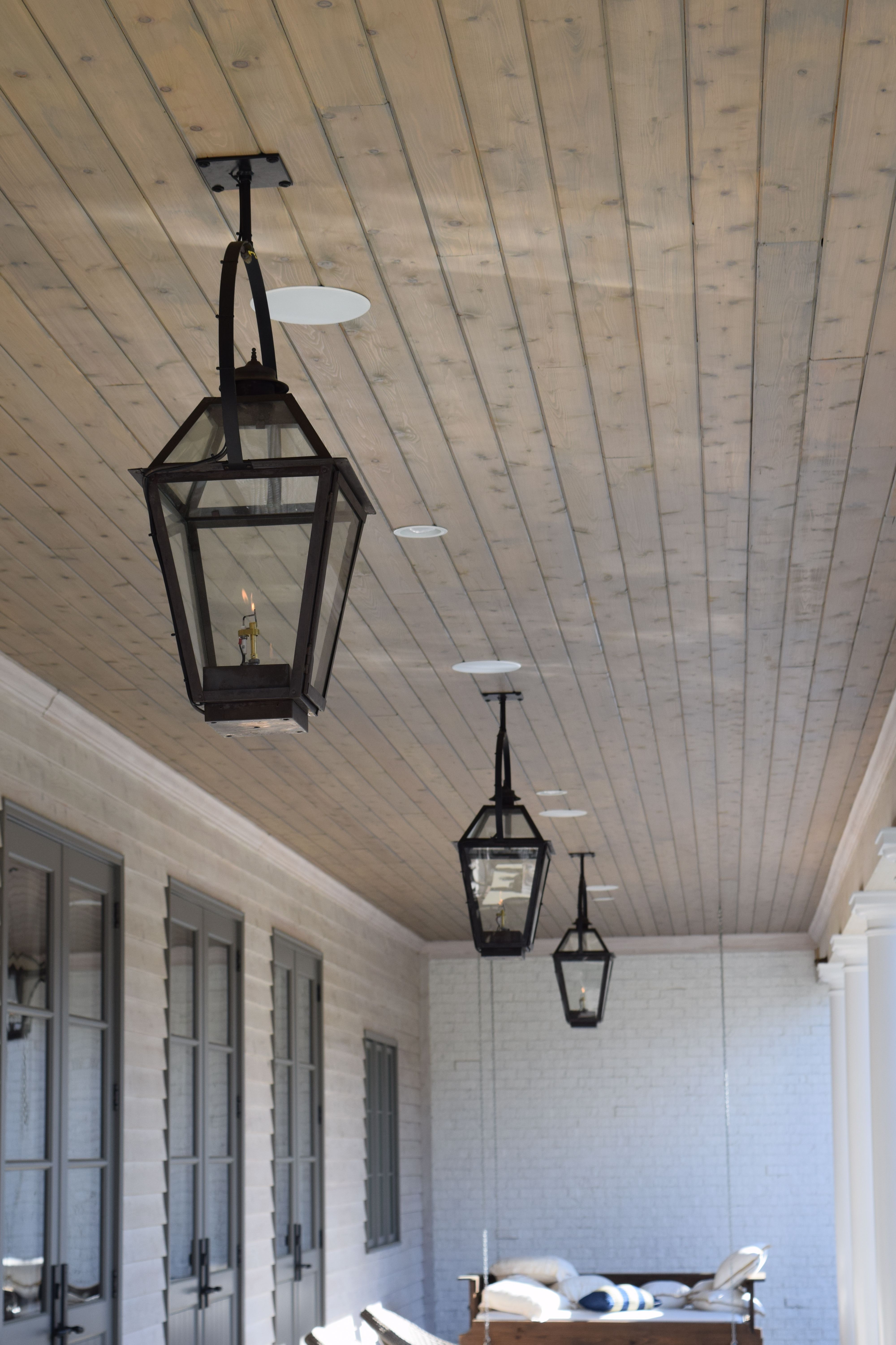 St James Magnolia Gas Half Yoke Hanging Lifestyle 13