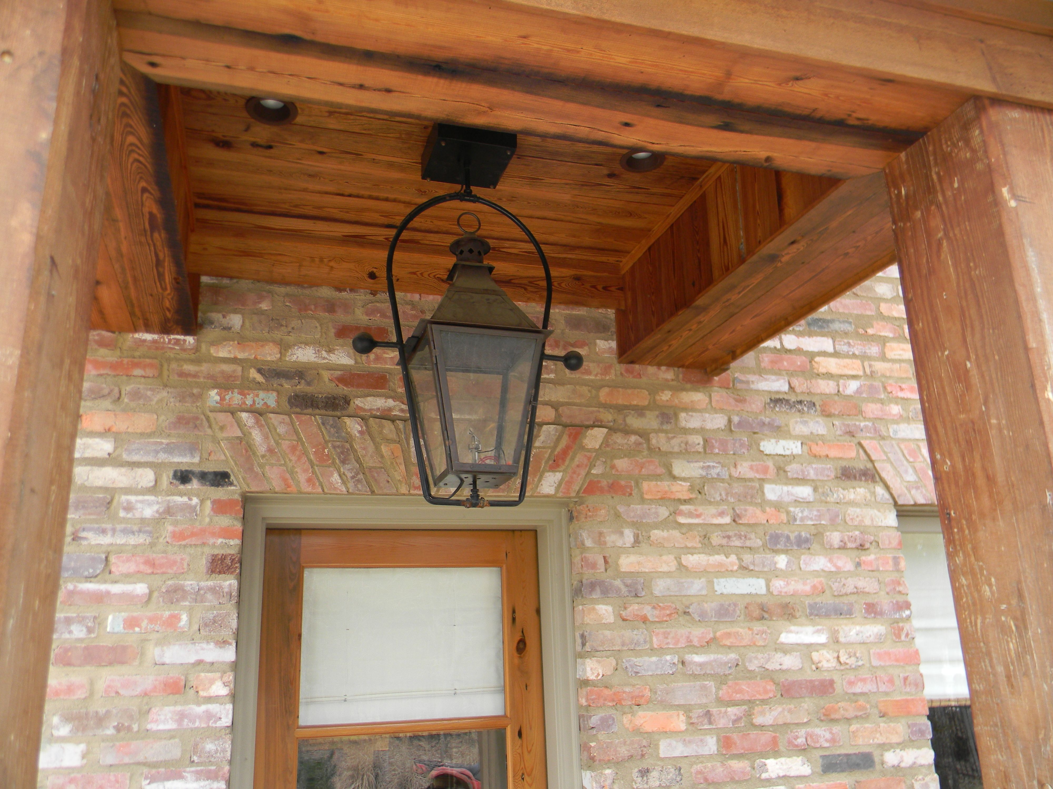 St. James Chesapeake Gas Full Yoke Hanging Lifestyle 11