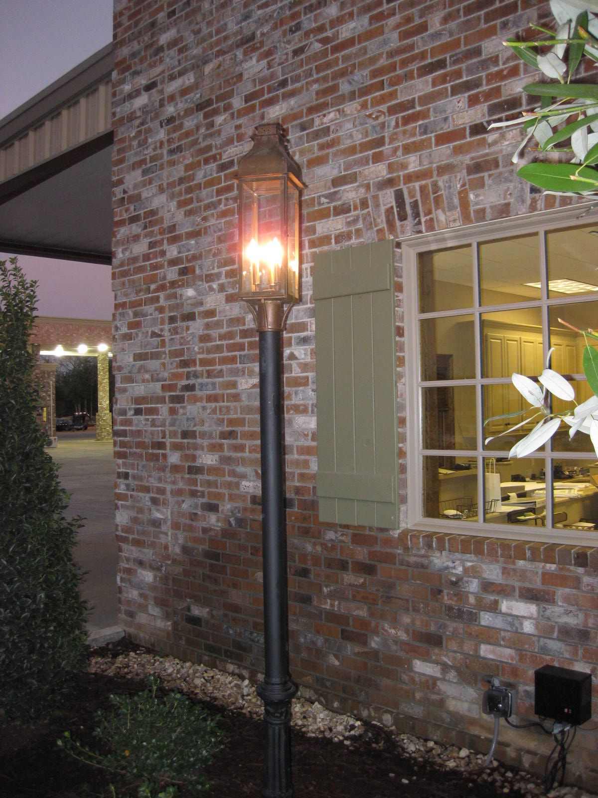 St. James Sarasota Electric Post Mount Lifestyle 7