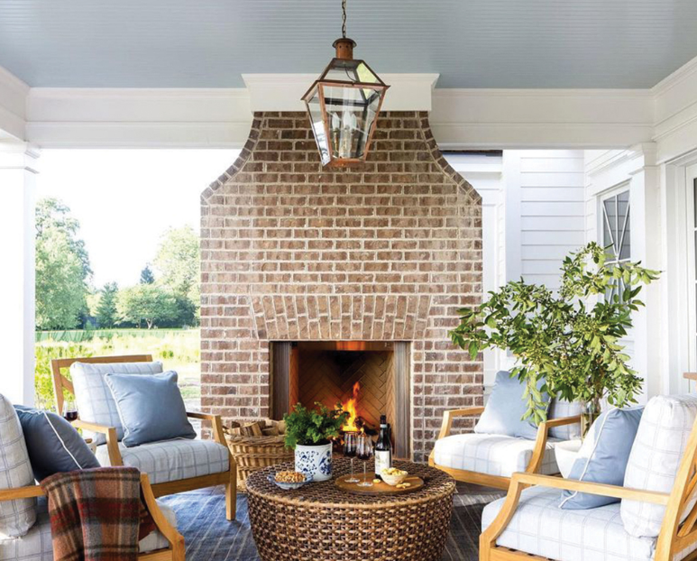 The CopperSmith Georgetown Electric Hanging Chain Mount Lifestyle 11