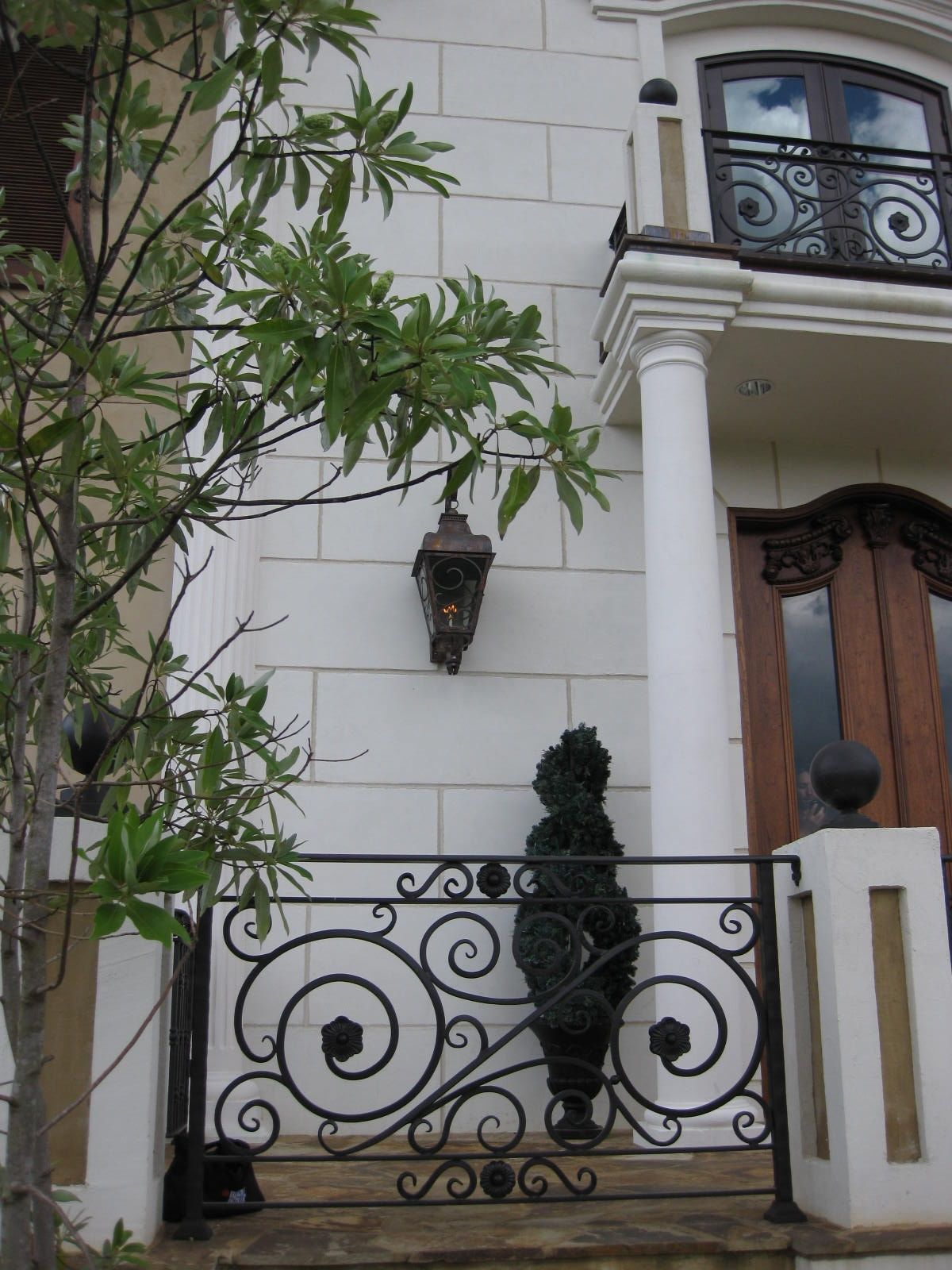 St. James Brunswick Custom Wall Mount Lifestyle 40