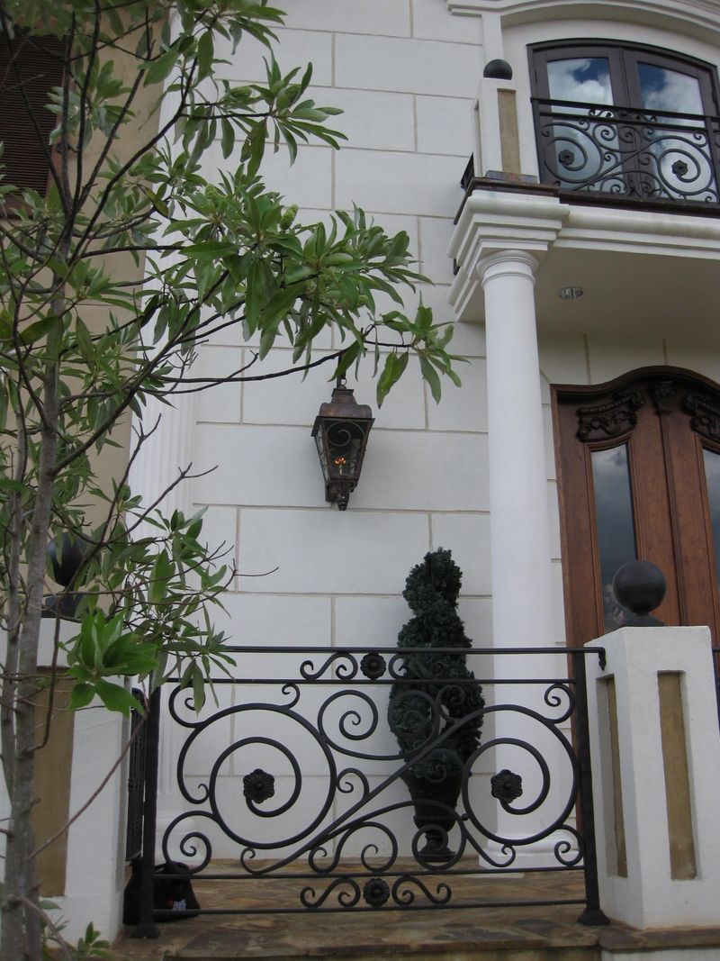 St. James Brunswick Custom Wall Mount Lifestyle 40