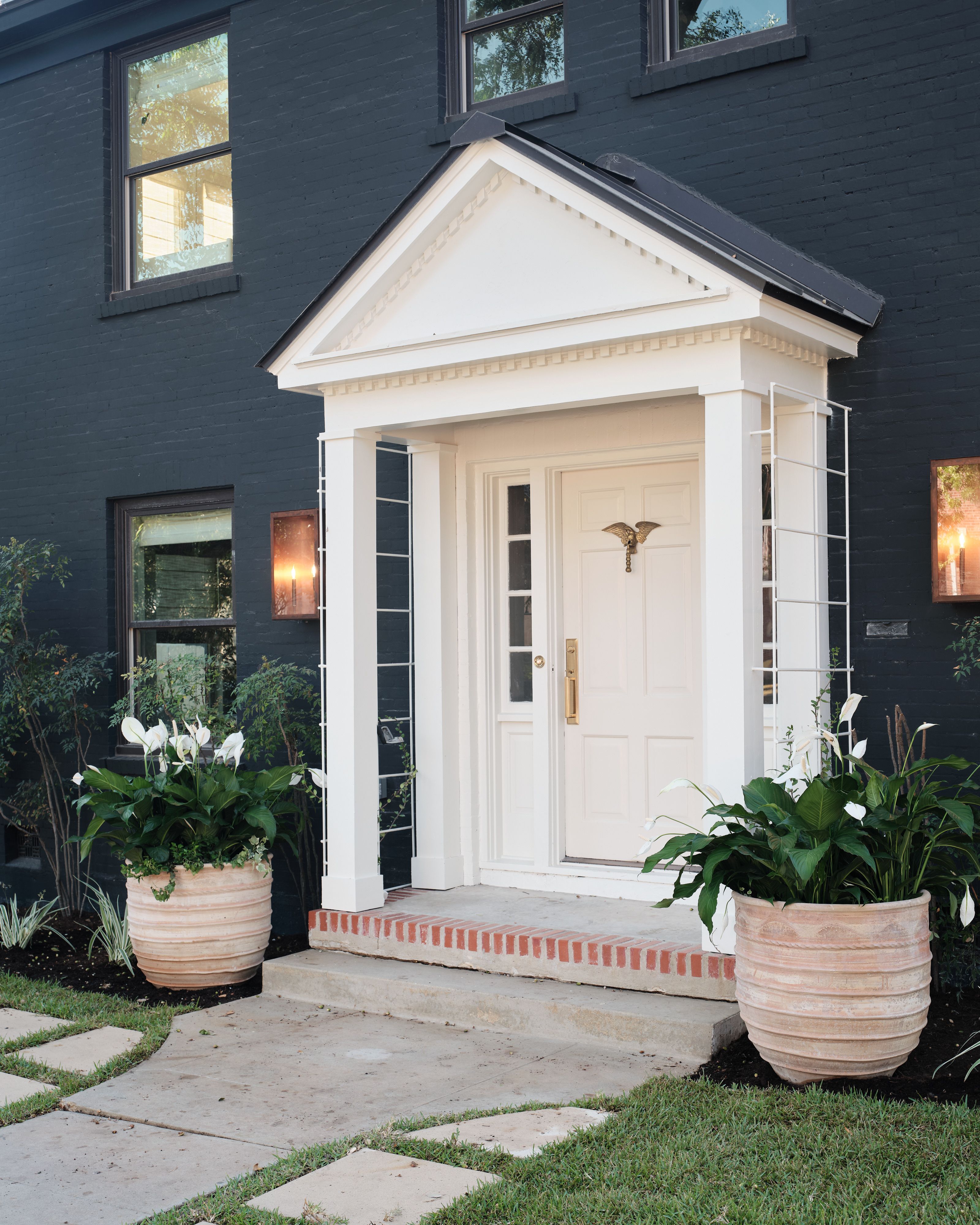 St. James Gemini Electric Wall Mount Lifestyle 2