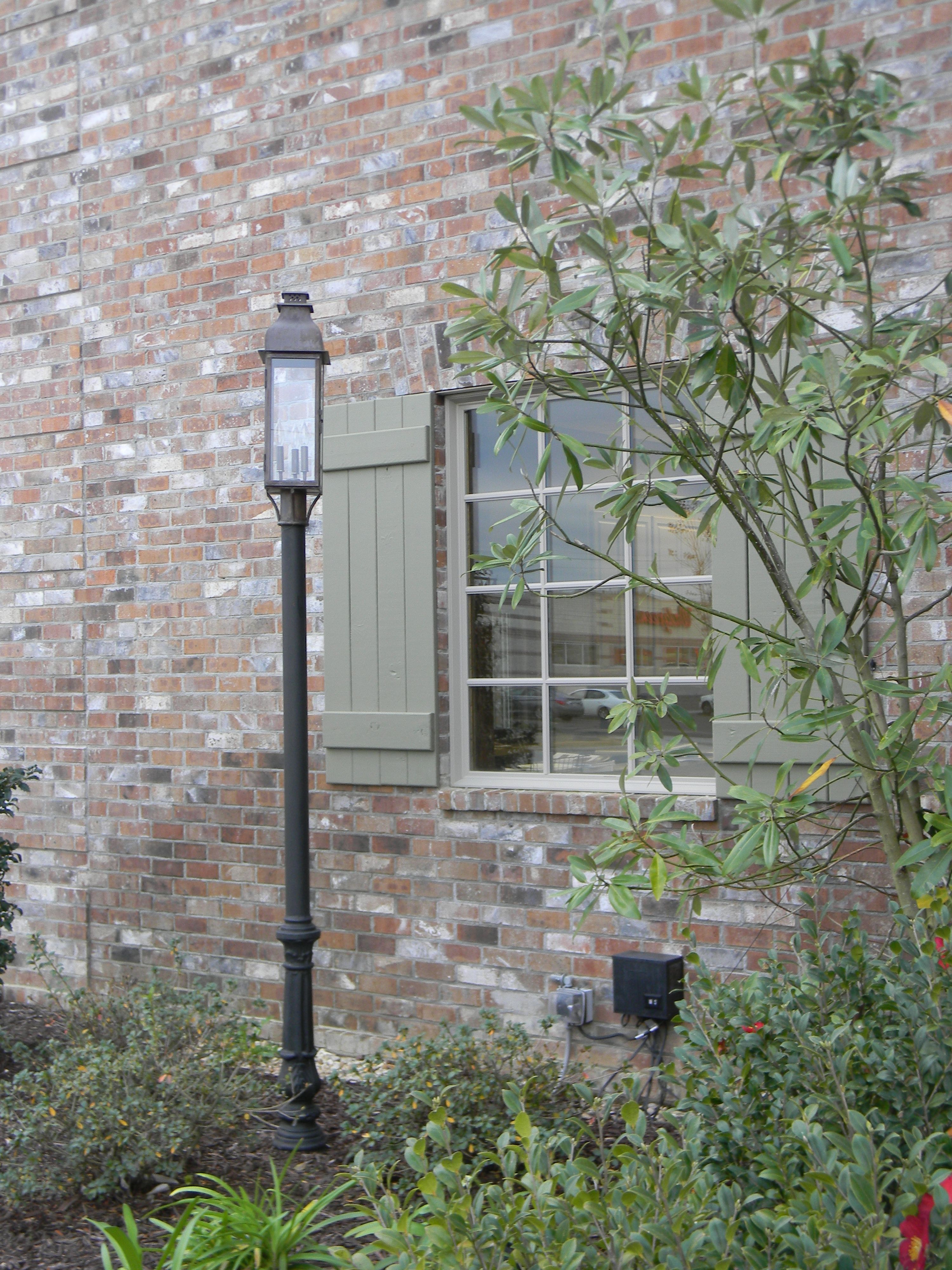 St. James Sarasota Electric Post Mount Lifestyle 2