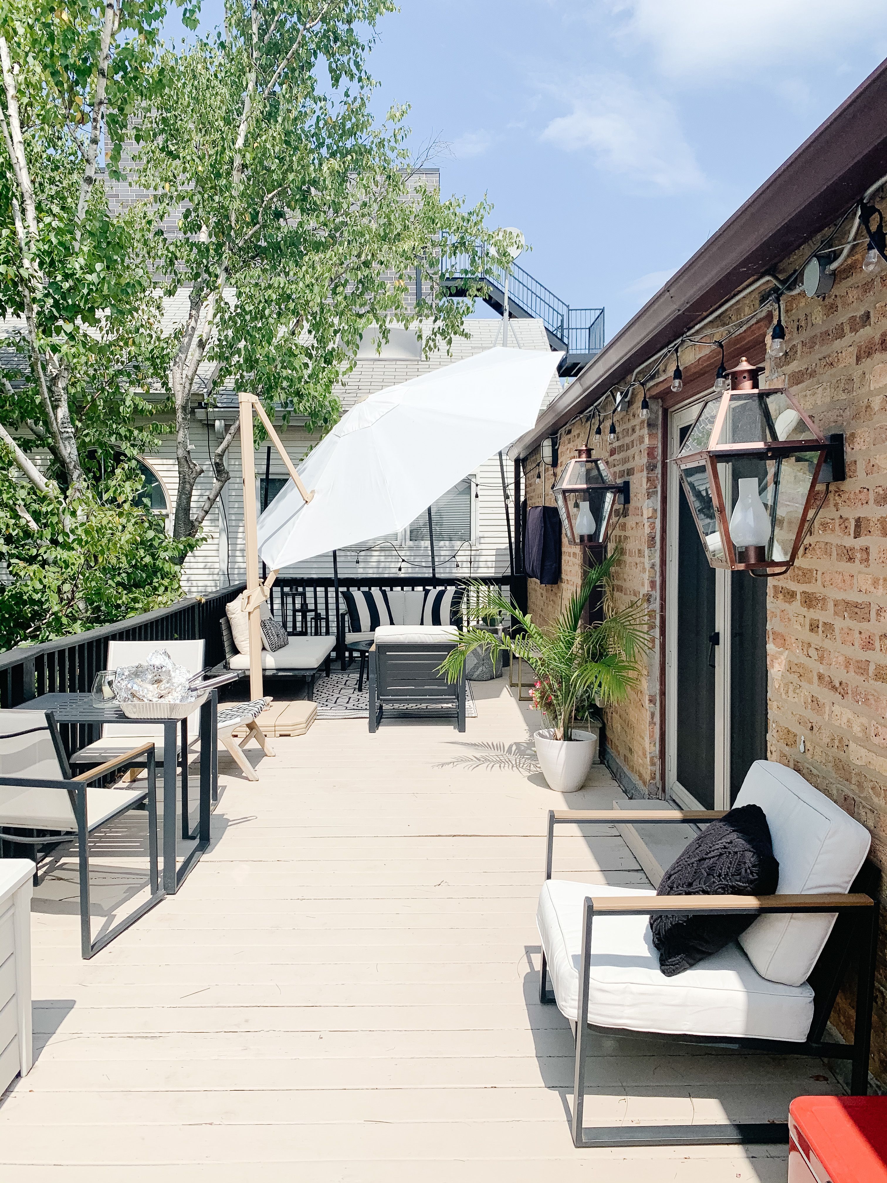 Primo Orleans Electric Hurricane Shade Wall Mount Lifestyle 7