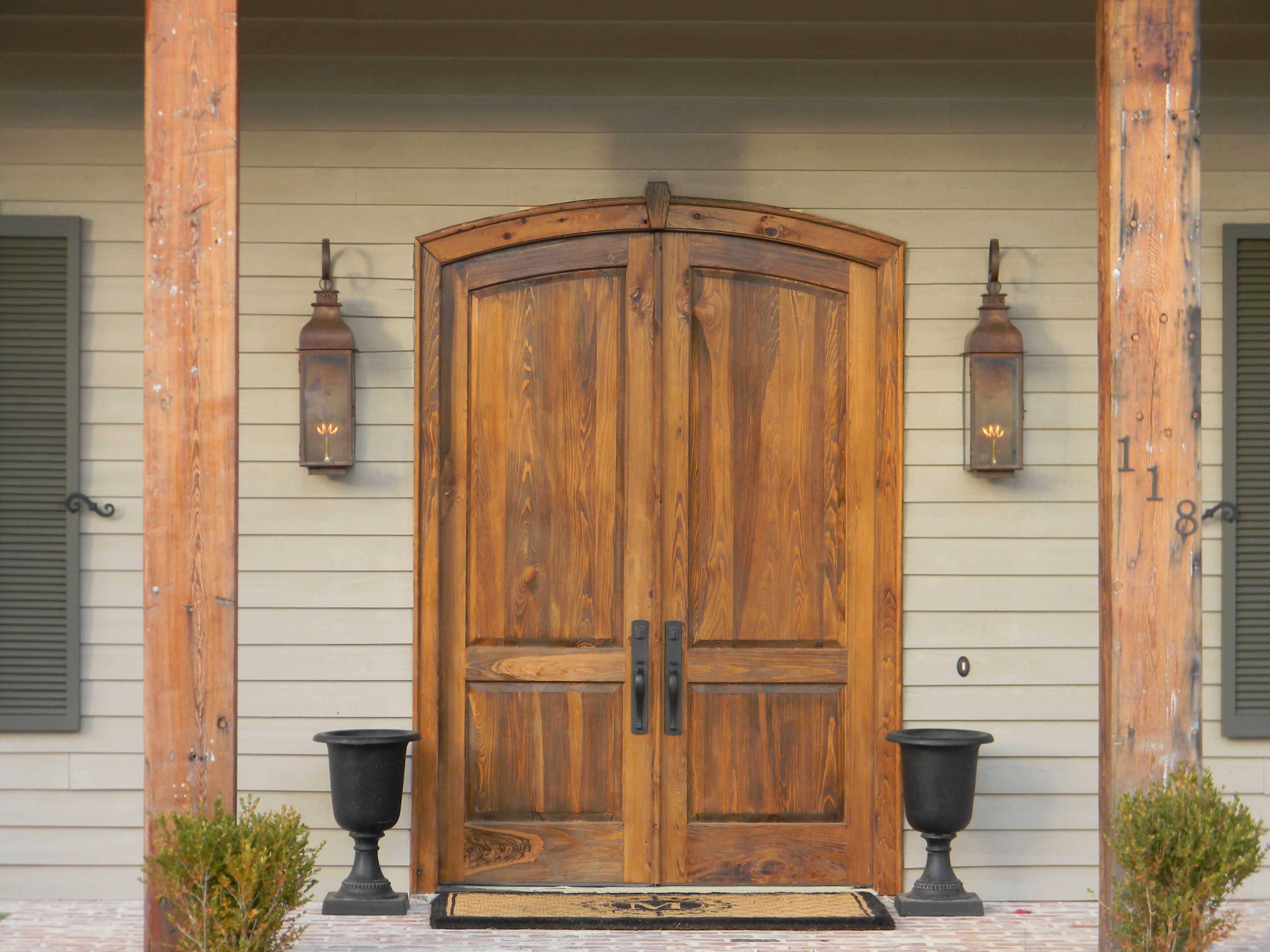 St. James Sarasota Gas Top Scroll Wall Mount Lifestyle 73