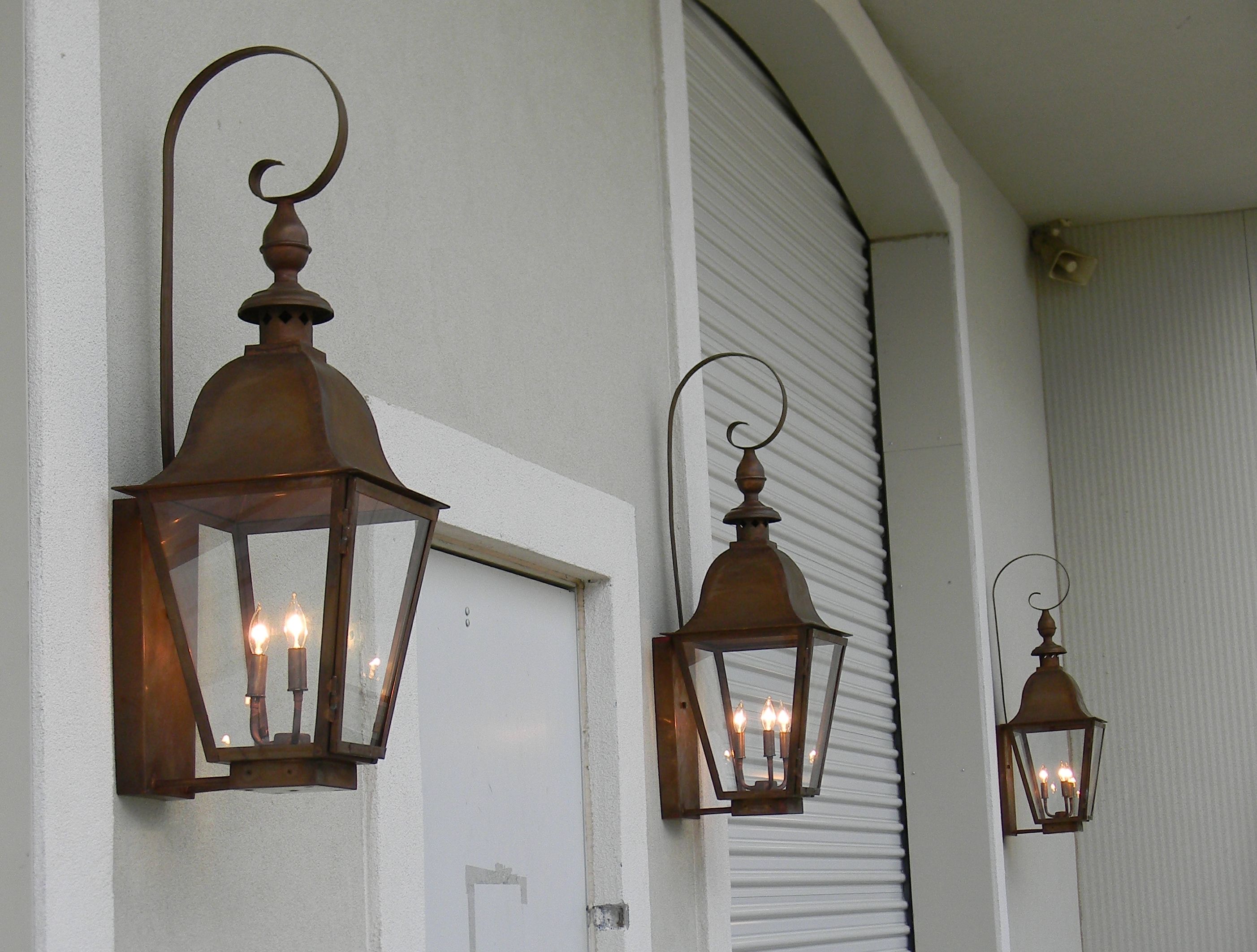 St. James Quebec Electric Top Scroll Wall Mount Lifestyle 11