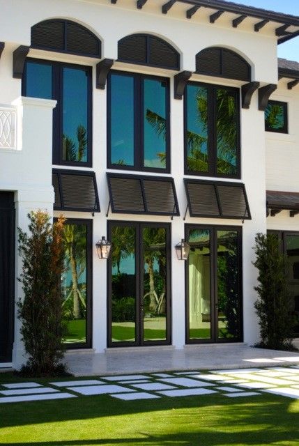 St. James Orleans Electric Wall Mount Lifestyle 1