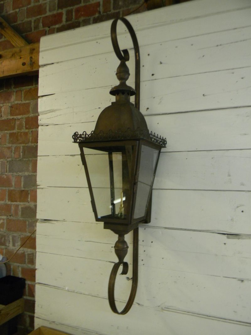 St. James Quebec Custom Wall Mount Lifestyle 69