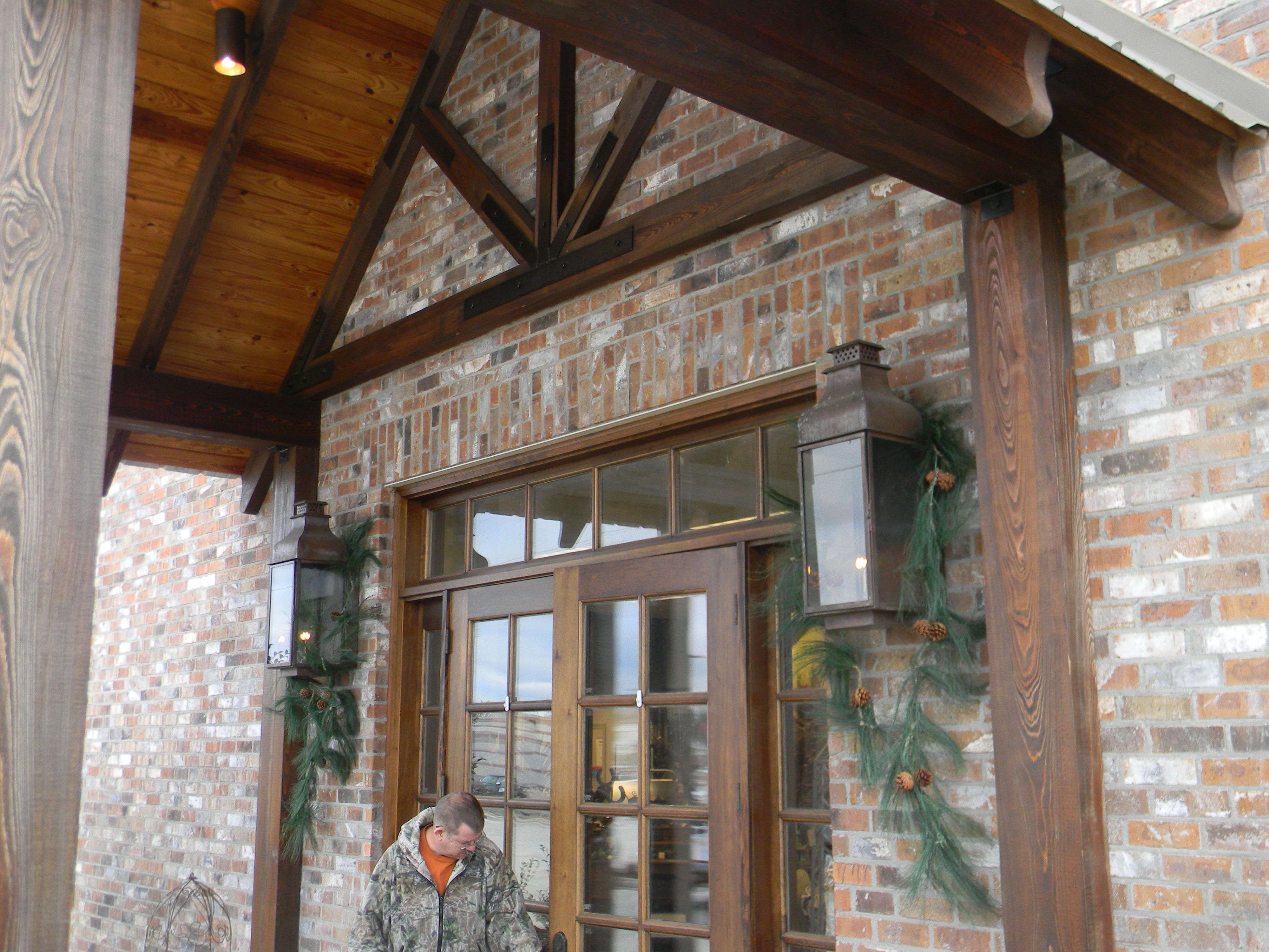 St. James Sarasota Gas Wall Mount Lifestyle 64