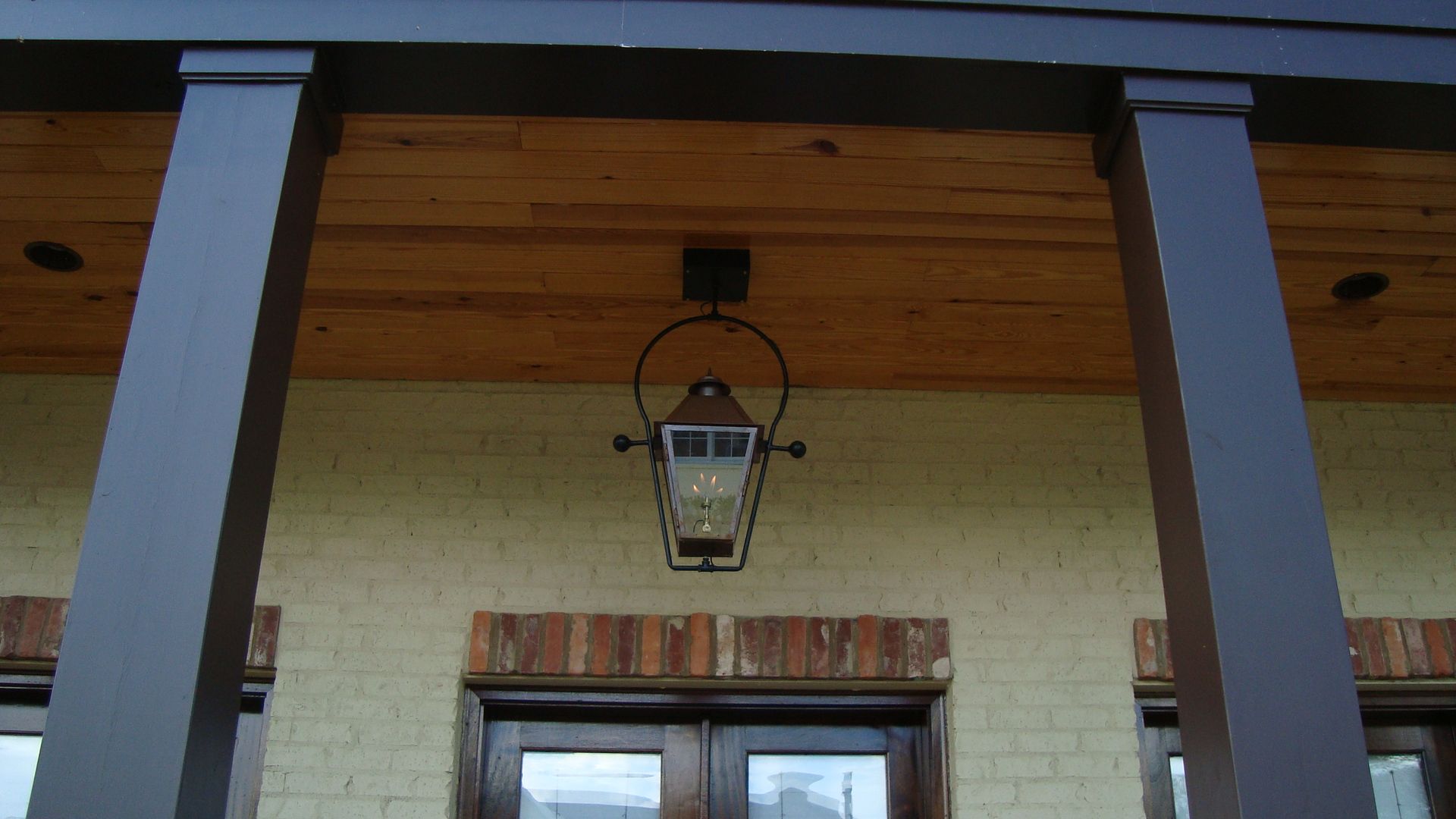 St. James Magnolia Gas Full Yoke Hanging Lifestyle 20