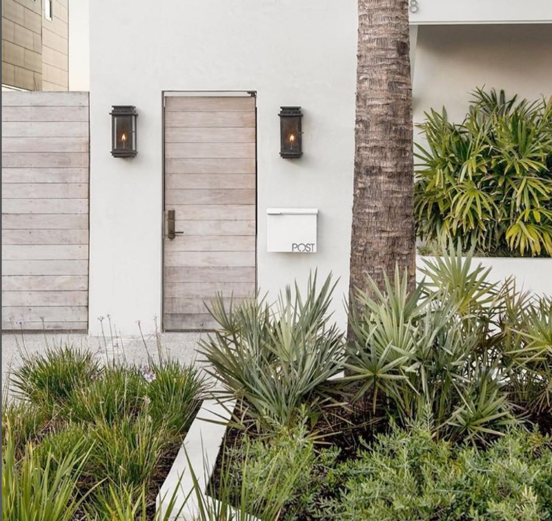 The CopperSmith Contempo Gas Flush Wall Mount Lifestyle 7