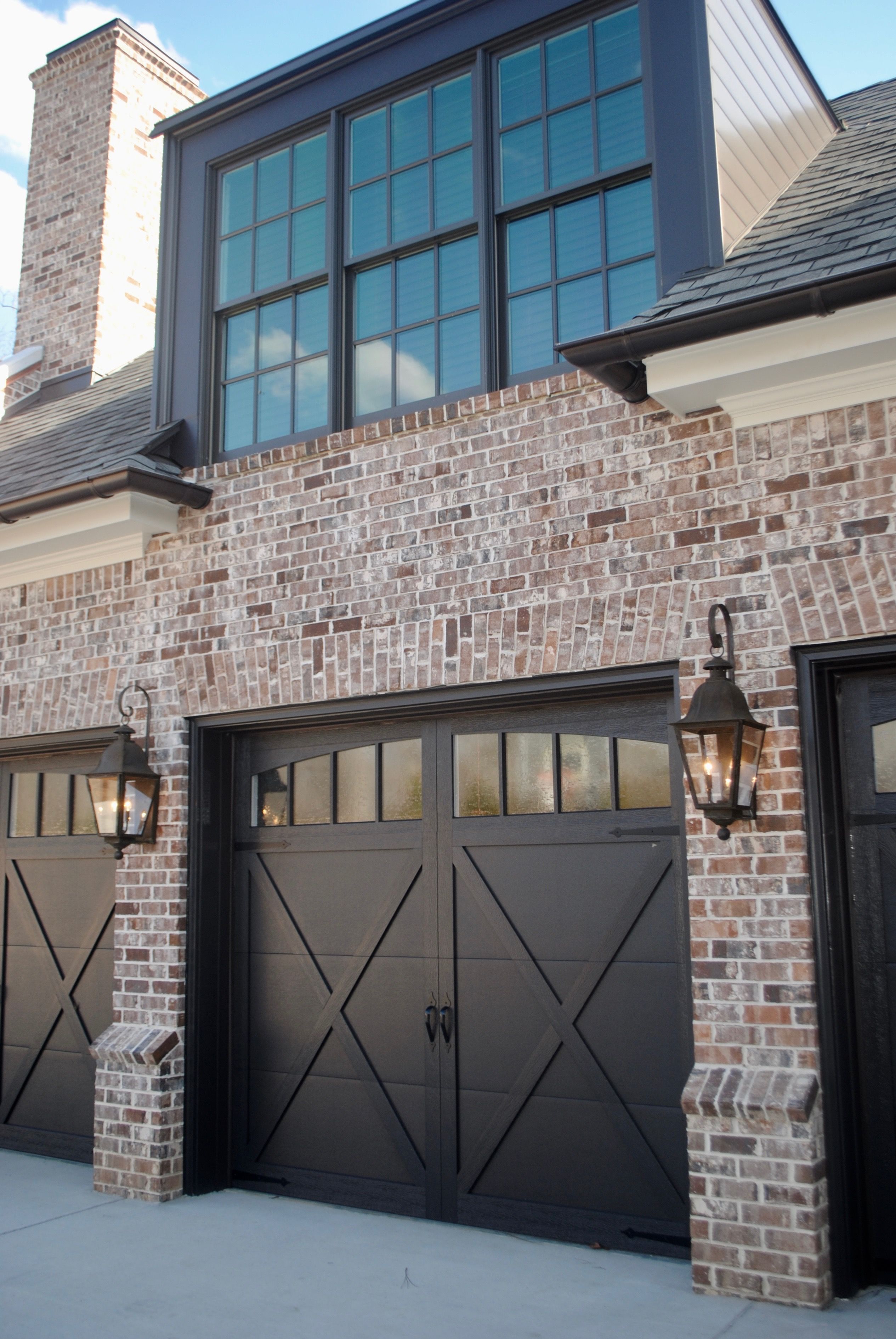 St. James Quebec Electric Wall Mount Lifestyle 2