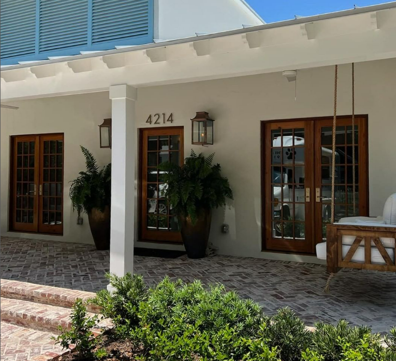 The CopperSmith Market Street Gas Wall Mount Lifestyle 14