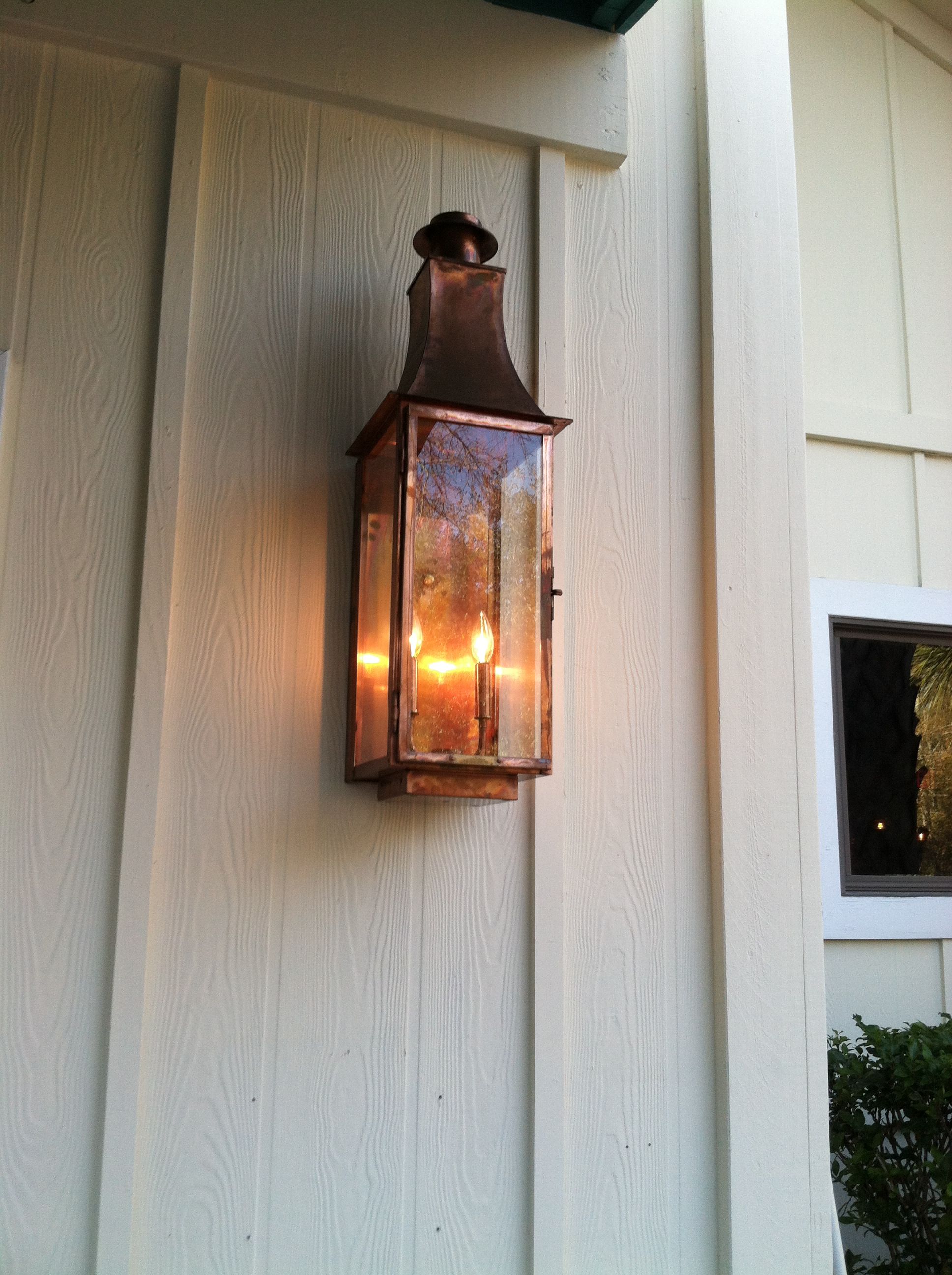 St. James Madison Electric Wall Mount Lifestyle 10