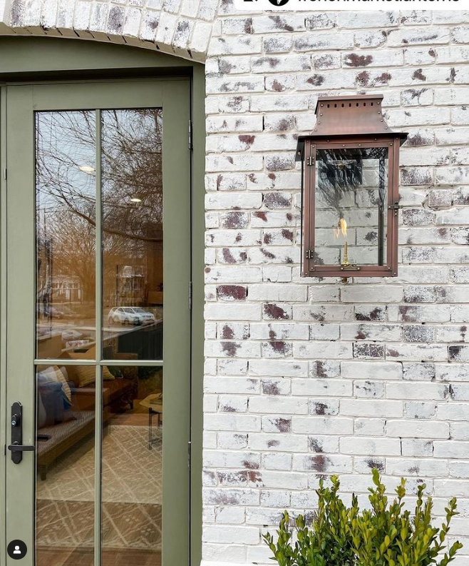 Primo Breaux Bridge Wall Mount Lifestyle 11