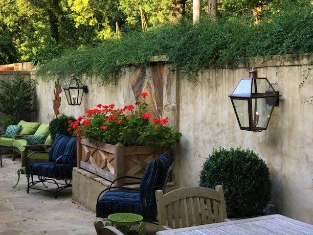 Primo Orleans Electric Wall Mount Lifestyle 5