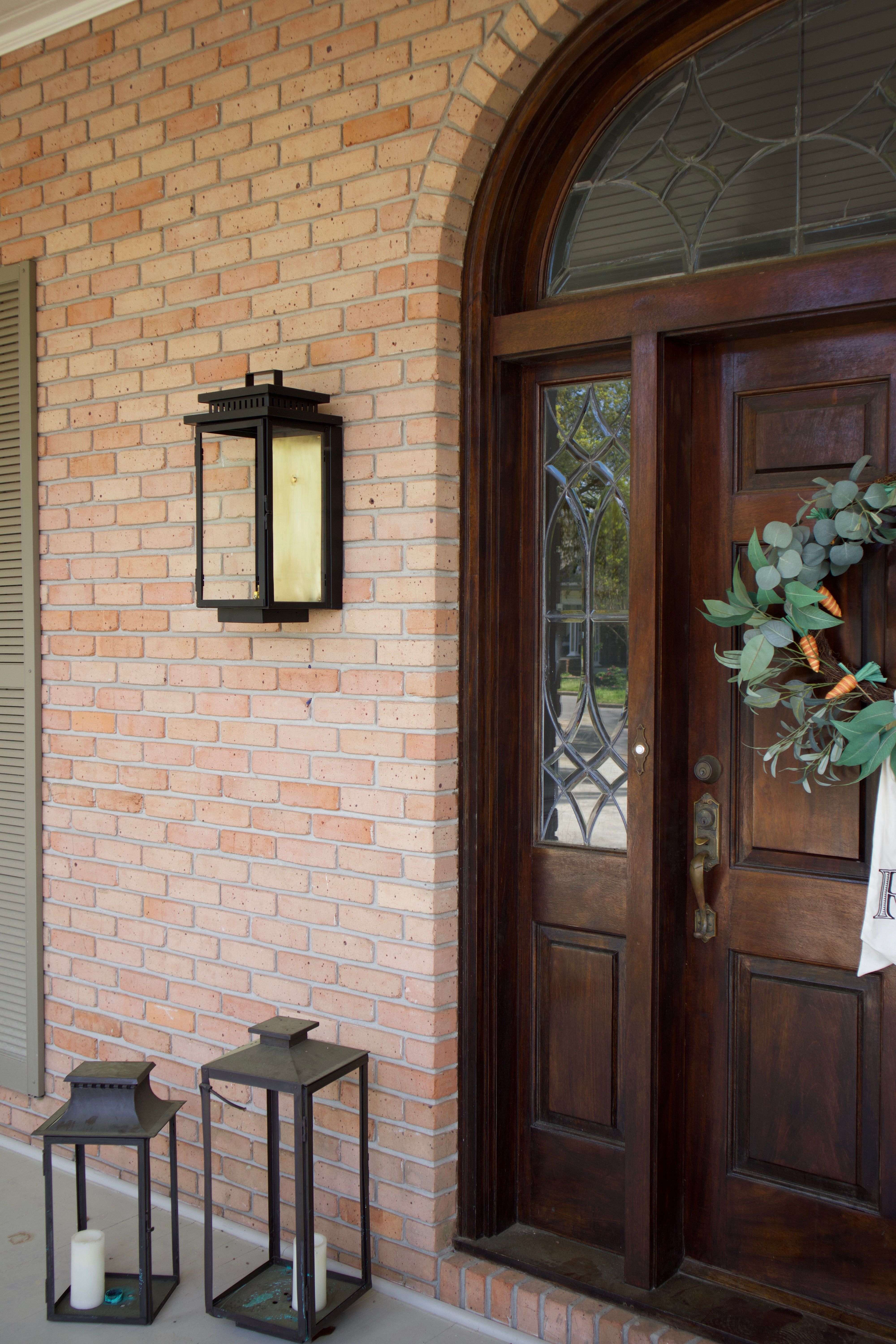 St. James Harper Gas Wall Mount Lifestyle 1