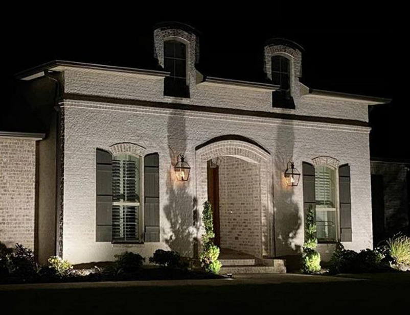 The CopperSmith Georgetown Gas Wall Mount Lifestyle 50