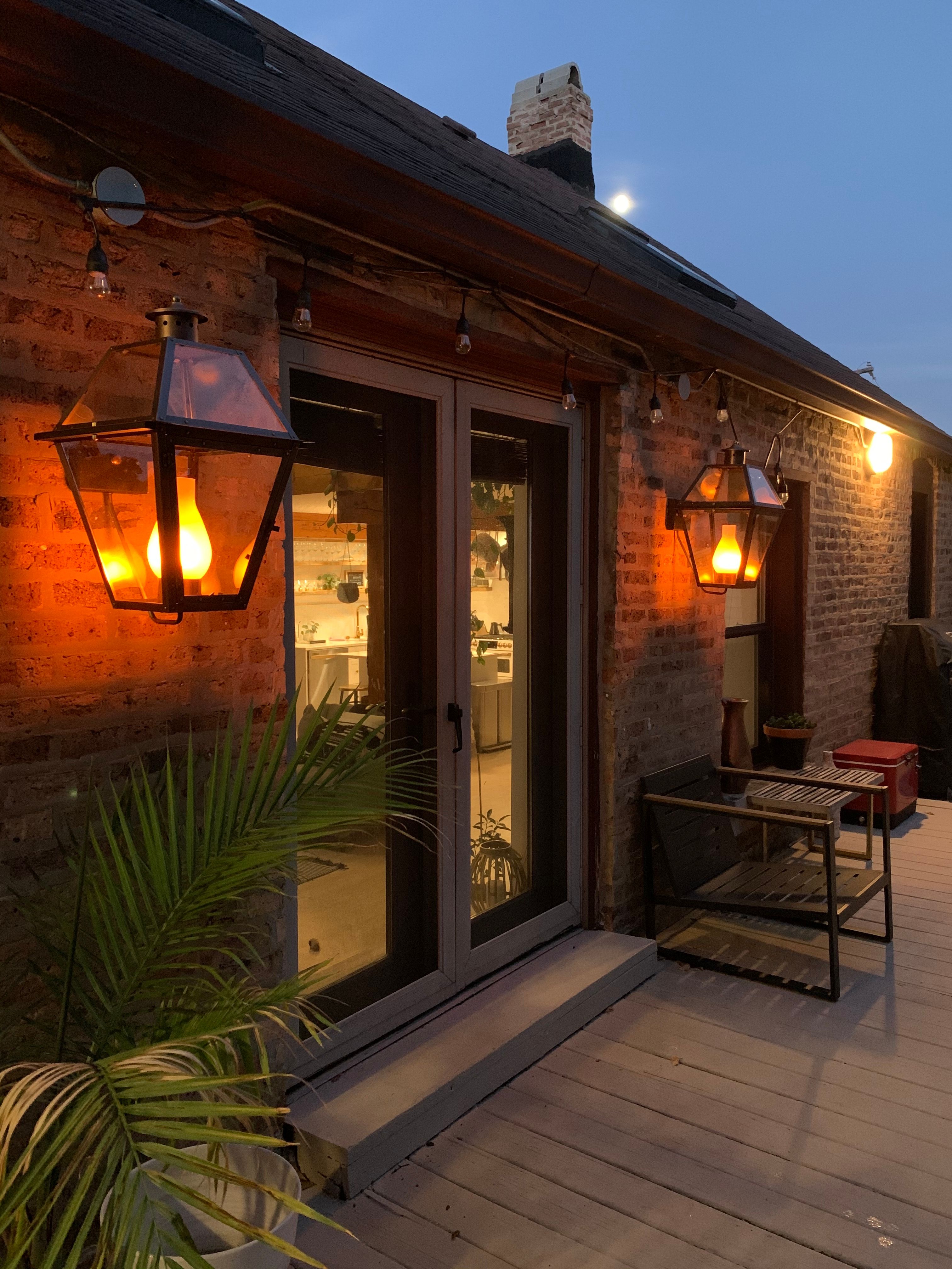 Primo Orleans Electric Hurricane Shade Wall Mount Lifestyle 6