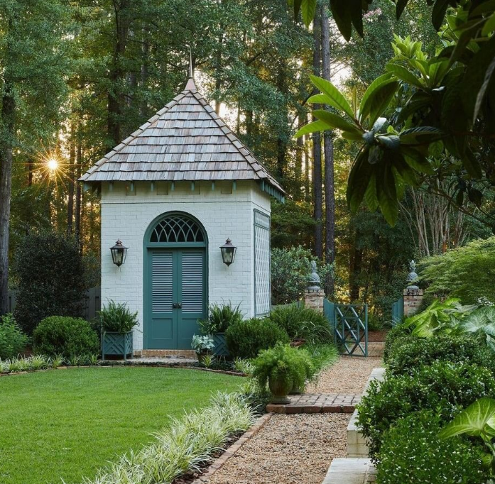 The CopperSmith Adam Street Electric Wall Mount Lifestyle 4