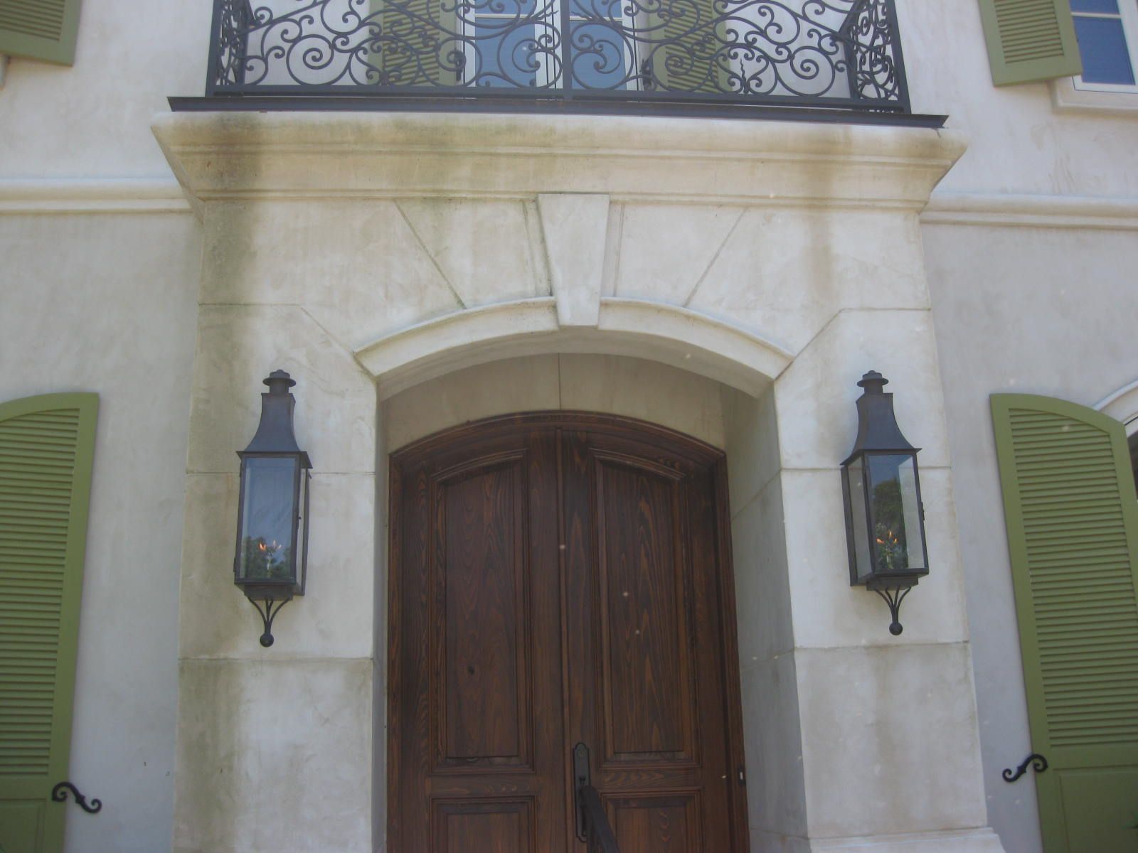 St. James Madison Gas Wall Mount Lifestyle 23