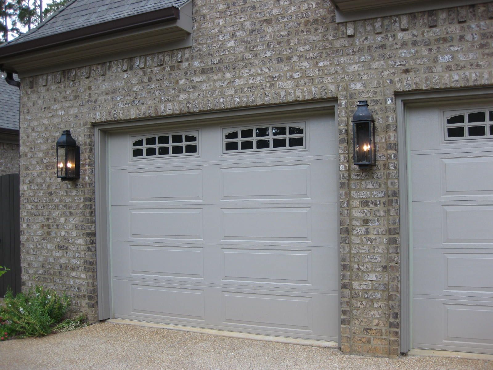 St. James Sarasota Electric Wall Mount Lifestyle 22