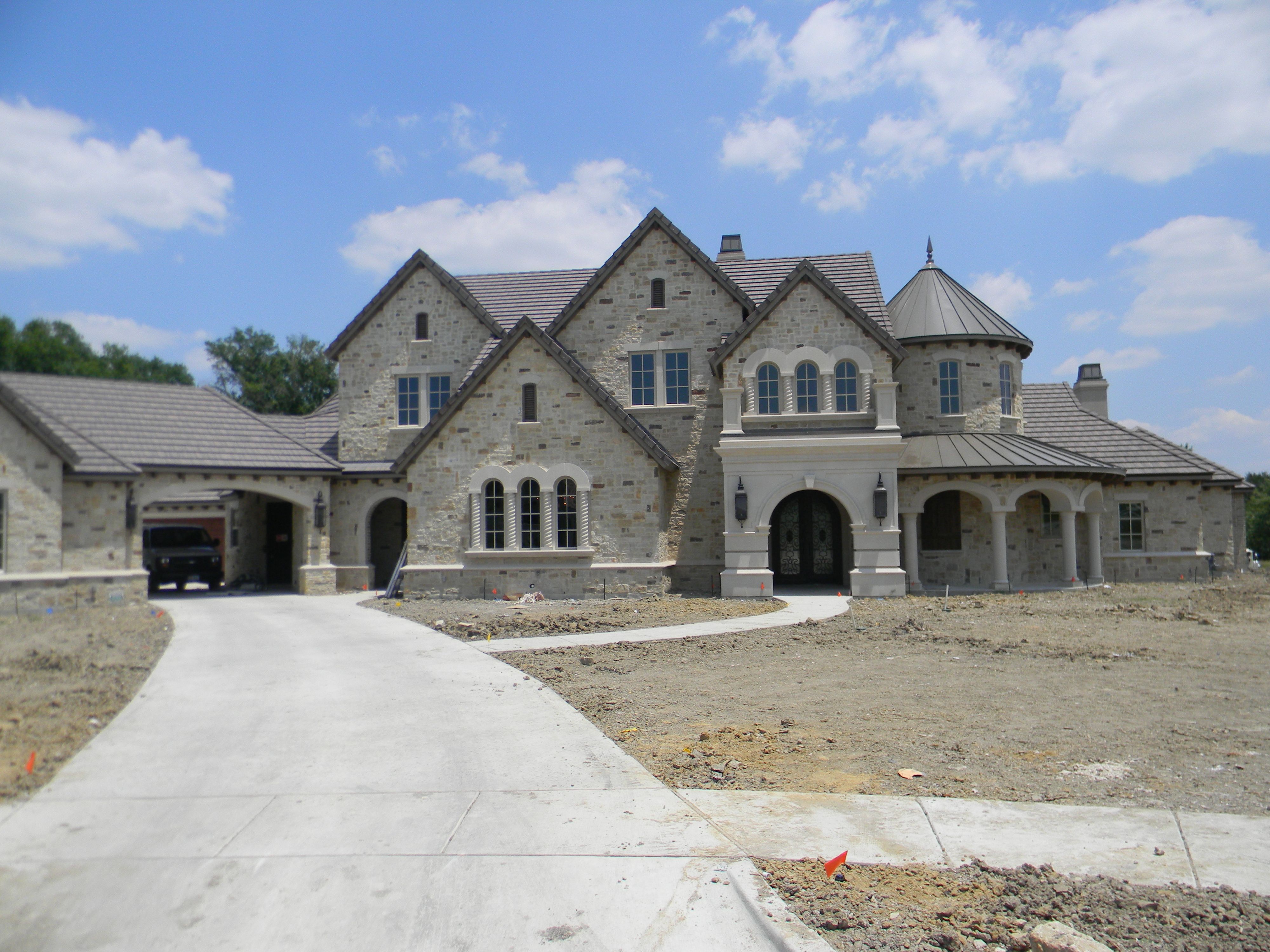 St. James Sarasota Gas Wall Mount Lifestyle 62