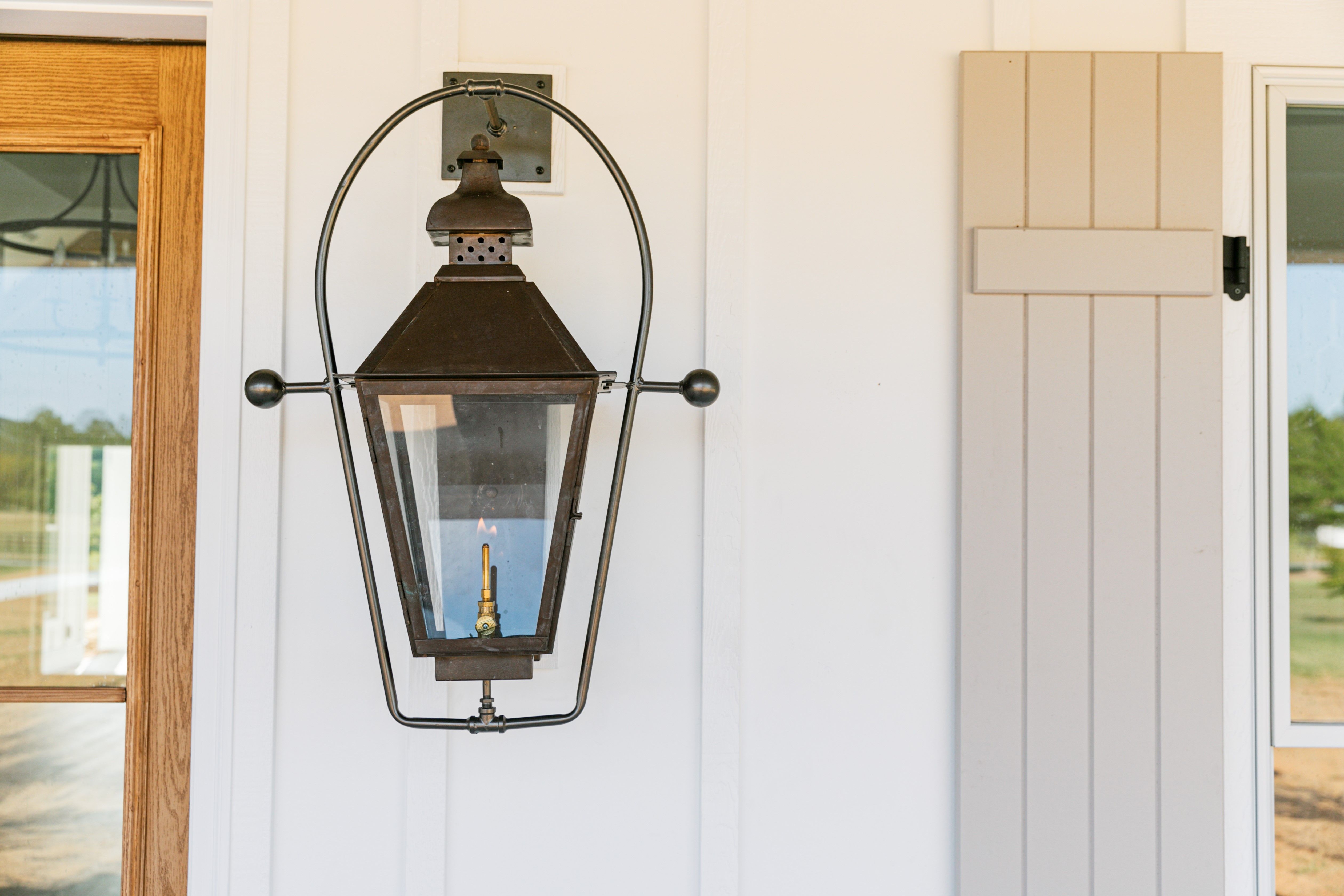 St. James Logan Gas Full Yoke Wall Mount Lifestyle 10