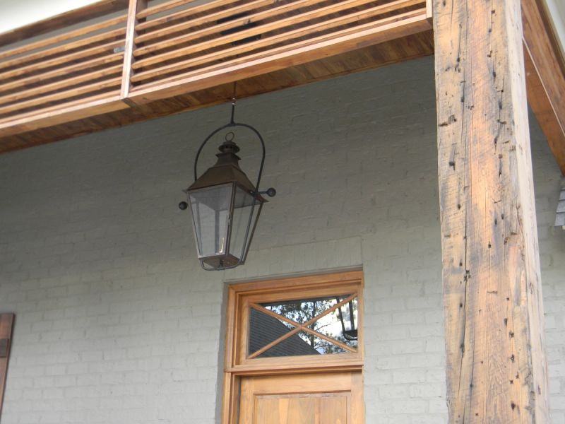 St. James Chesapeake Gas Full Yoke Hanging Lifestyle 8