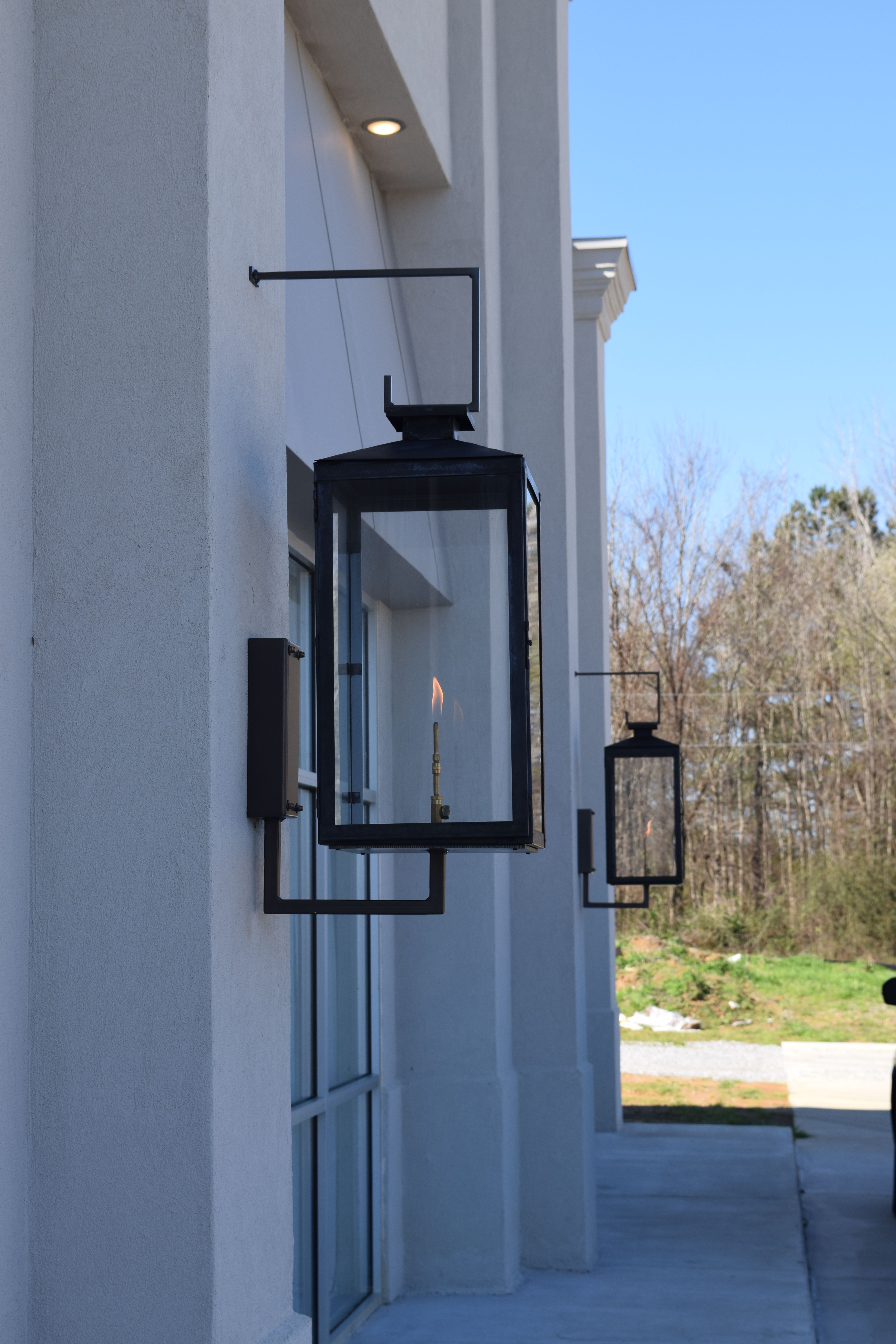 St. James Oxford Gas Wall Mount Lifestyle 8