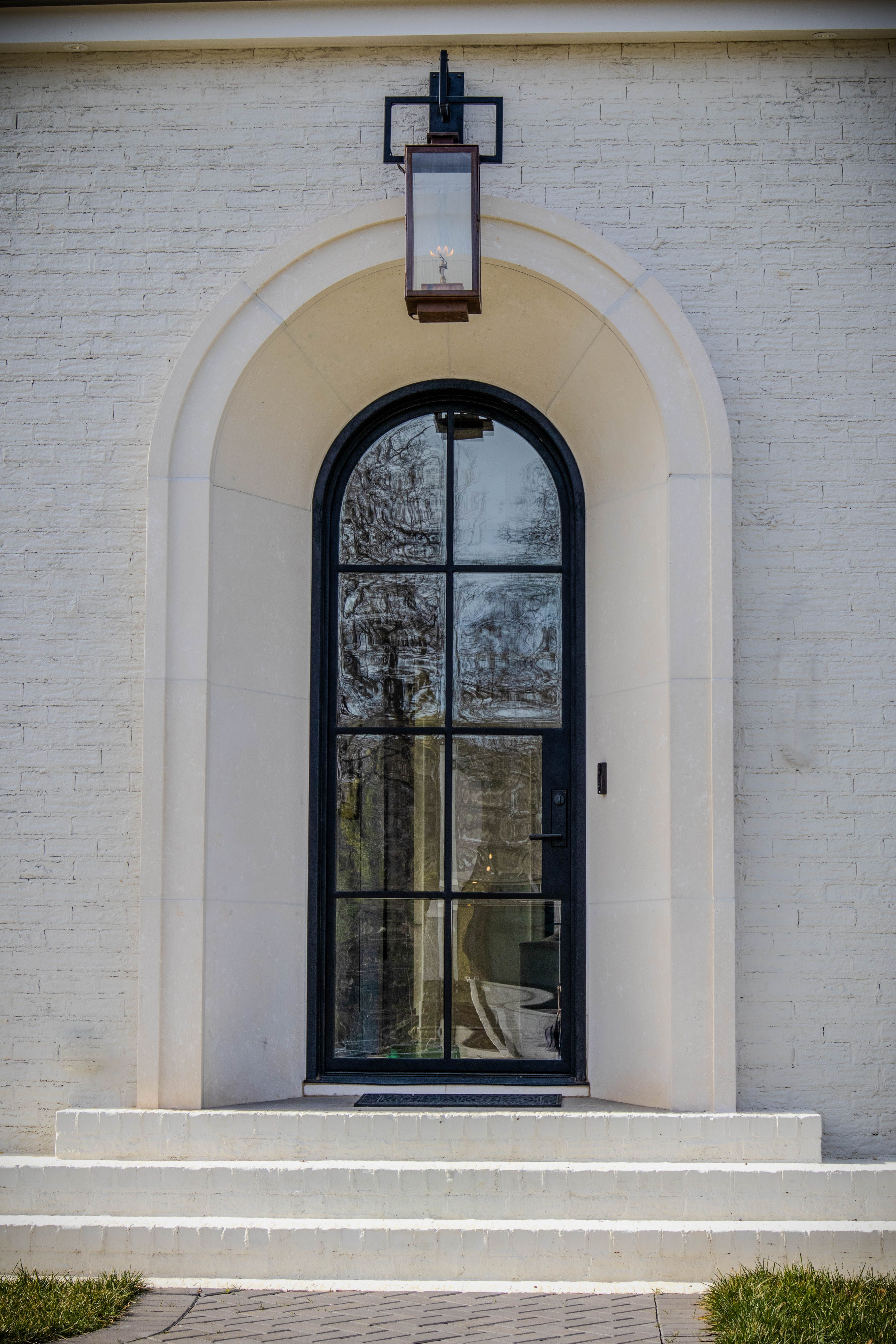 St. James Oxford Gas Half Yoke Wall Mount Lifestyle 3