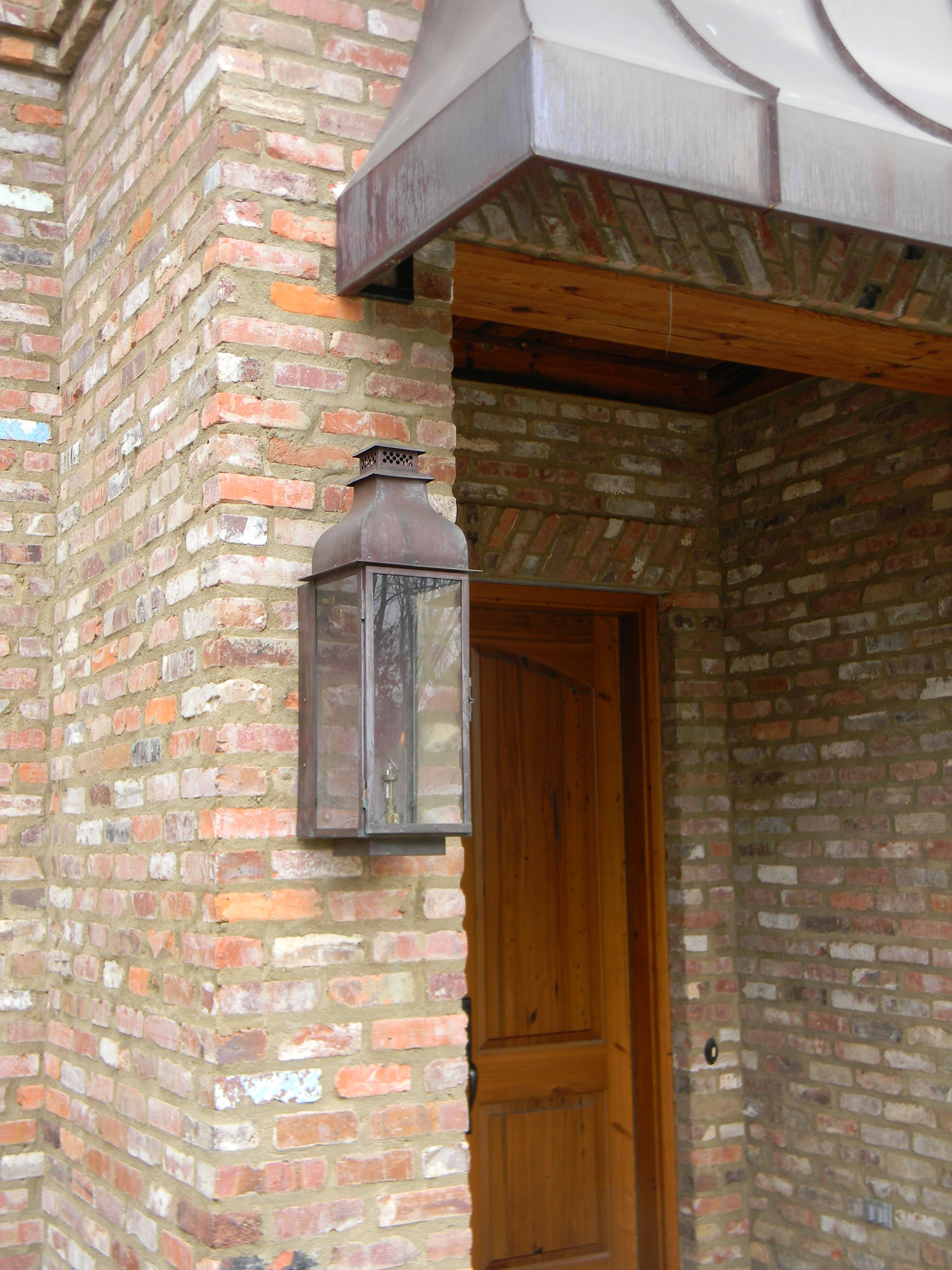 St. James Sarasota Gas Wall Mount Lifestyle 66