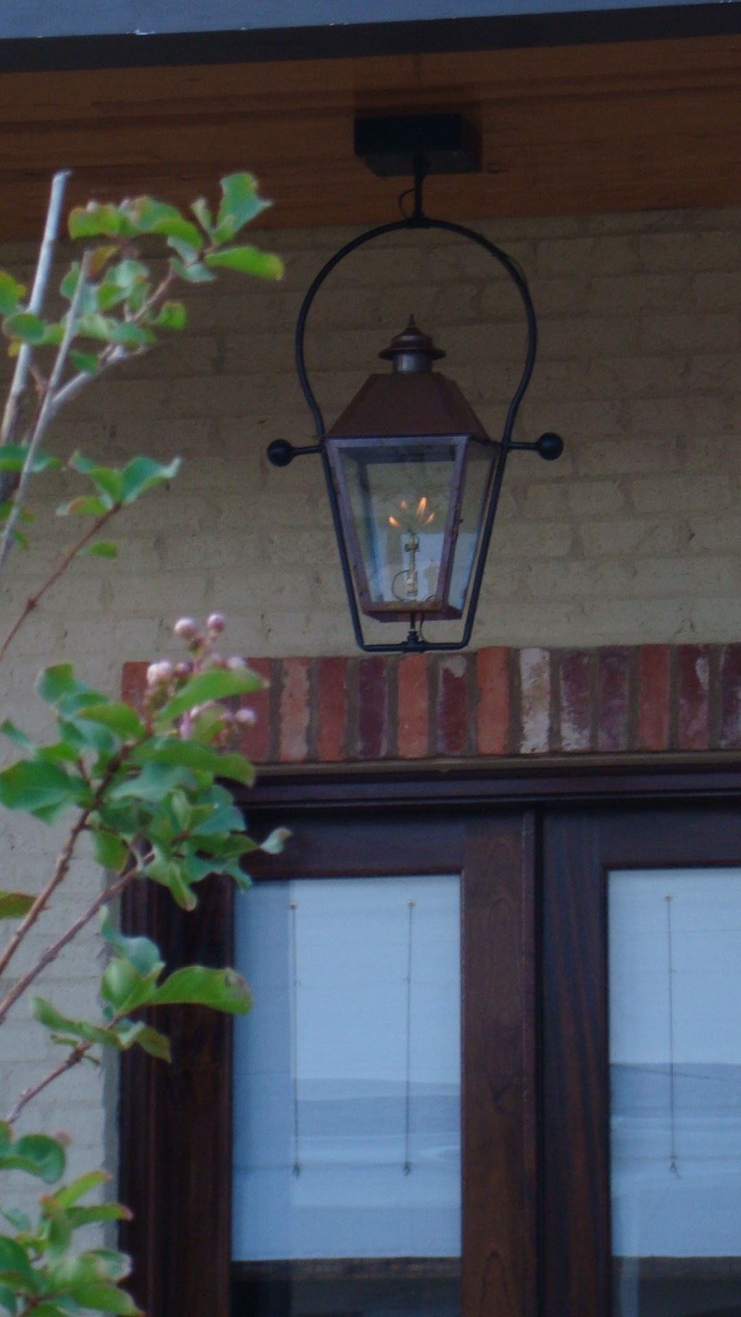 St. James Magnolia Gas Full Yoke Hanging Lifestyle 22