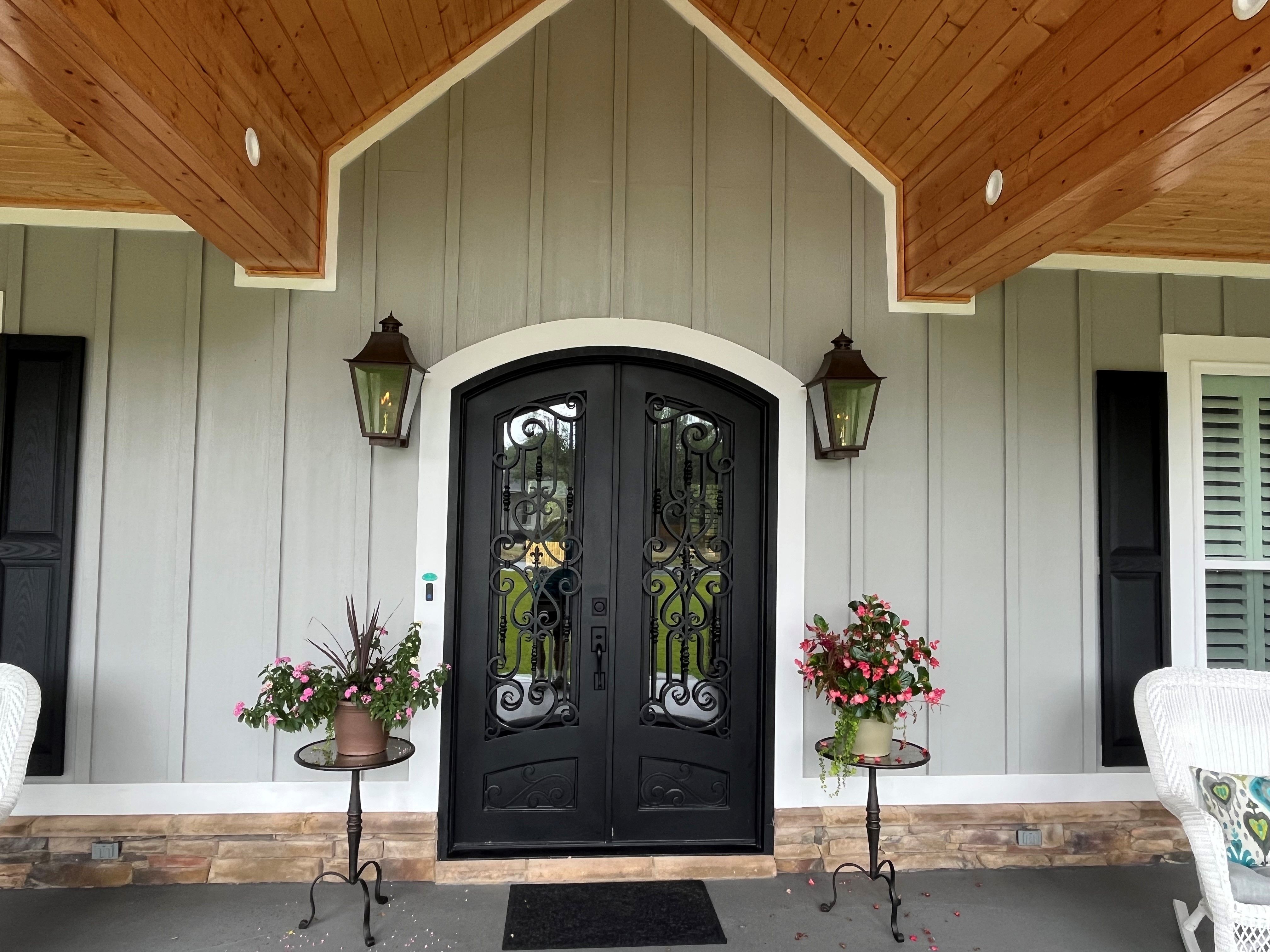 St. James Montrose Gas Wall Mount Lifestyle 10