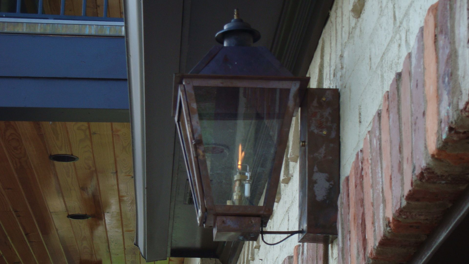 St. James Magnolia Gas Wall Mount Lifestyle 90