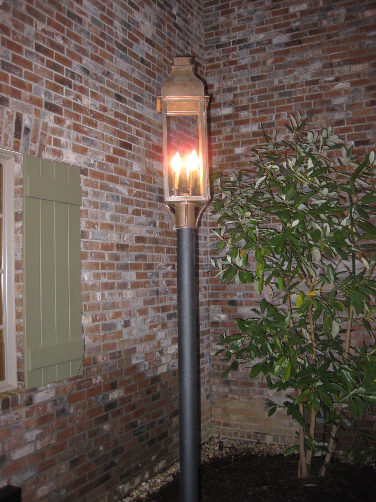 St. James Sarasota Electric Post Mount Lifestyle 8