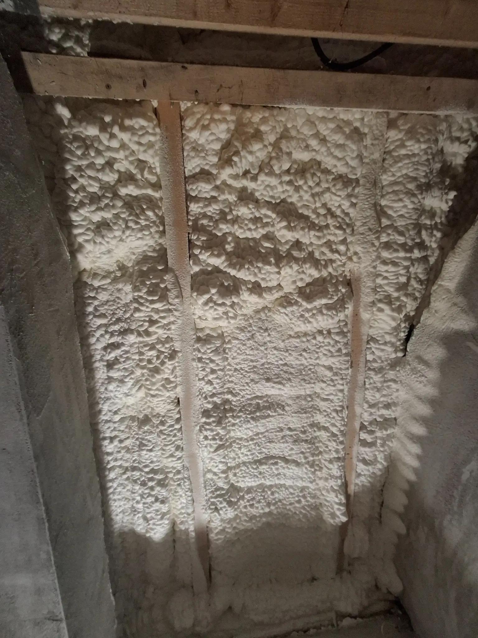 izolatie-celula-deschisa