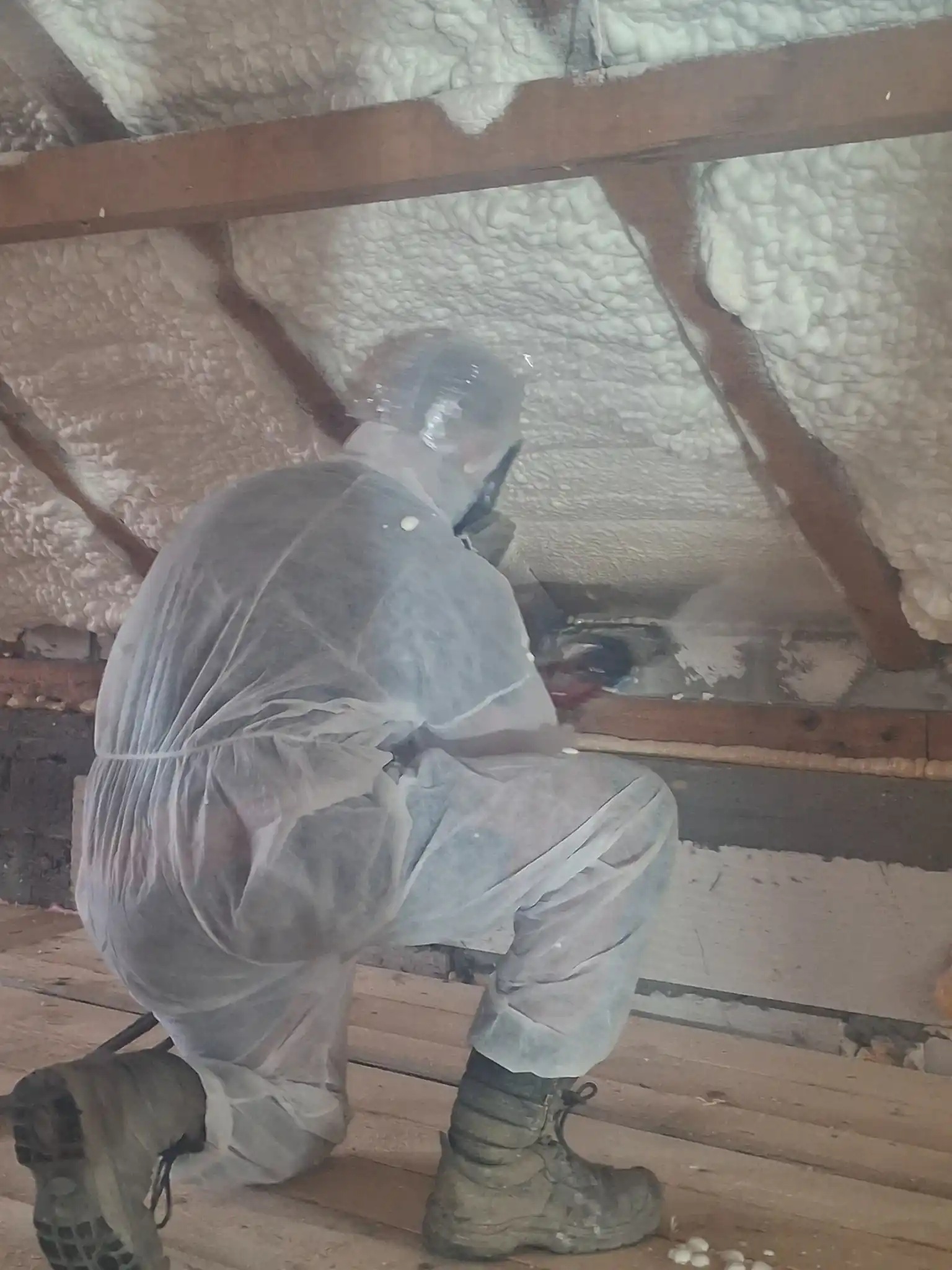 Izolații profesionale cu spumă poliuretanică și poliuree în județul Vâlcea