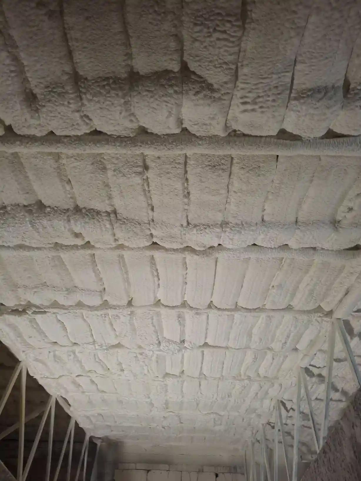 Tavan izolat cu spumă poliuretanică și structură metalică, imagine 8