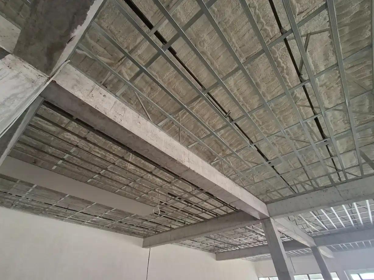 spumă poliuretanică celulă deschisă Pitești structură