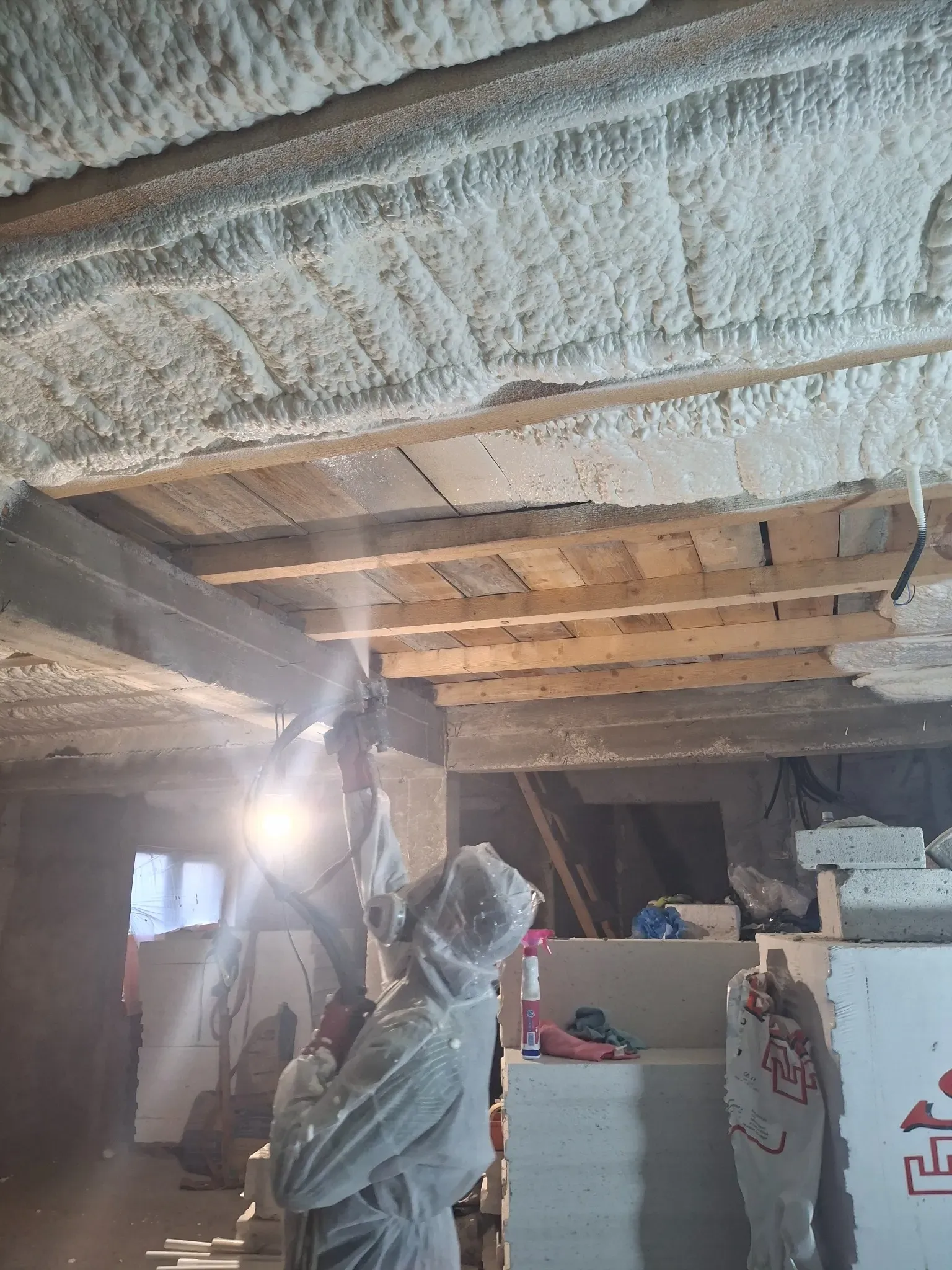 spuma poliuretanica celula deschisa 10 cm – 130 m² acoperis casa - Pantelimon Bucuresti