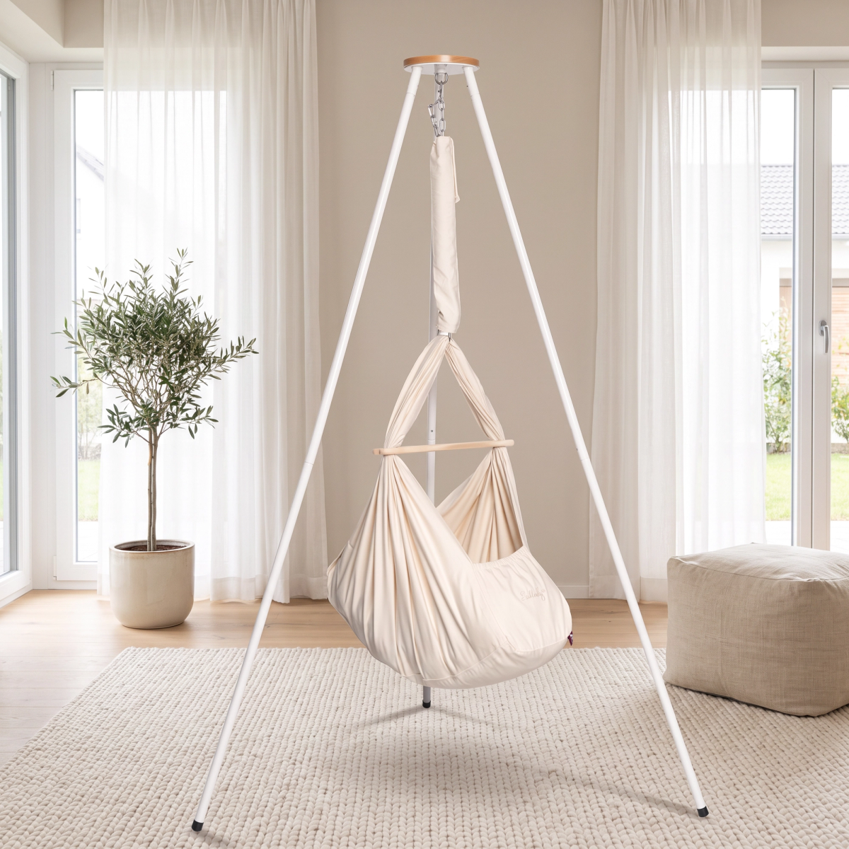 Federwiege aus BIO-Baumwolle inkl. Ständer Tripod (Bild 2) (Mit KI bearbeitetes Bild)