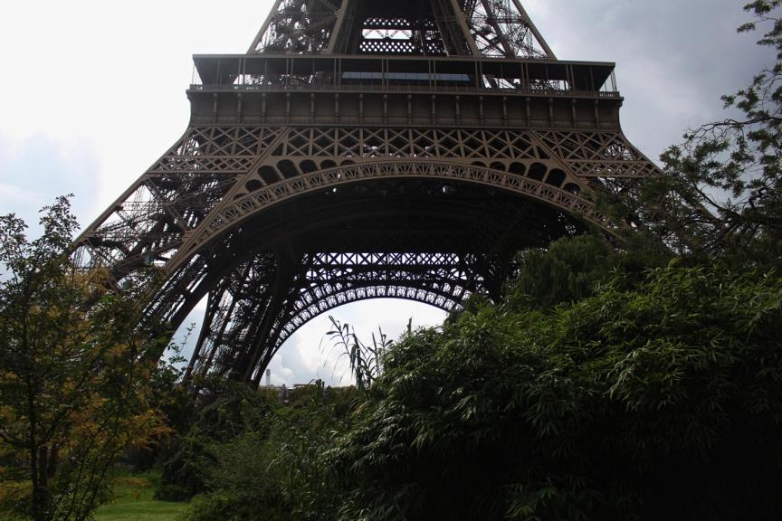 you never see the base of the eiffel tower..