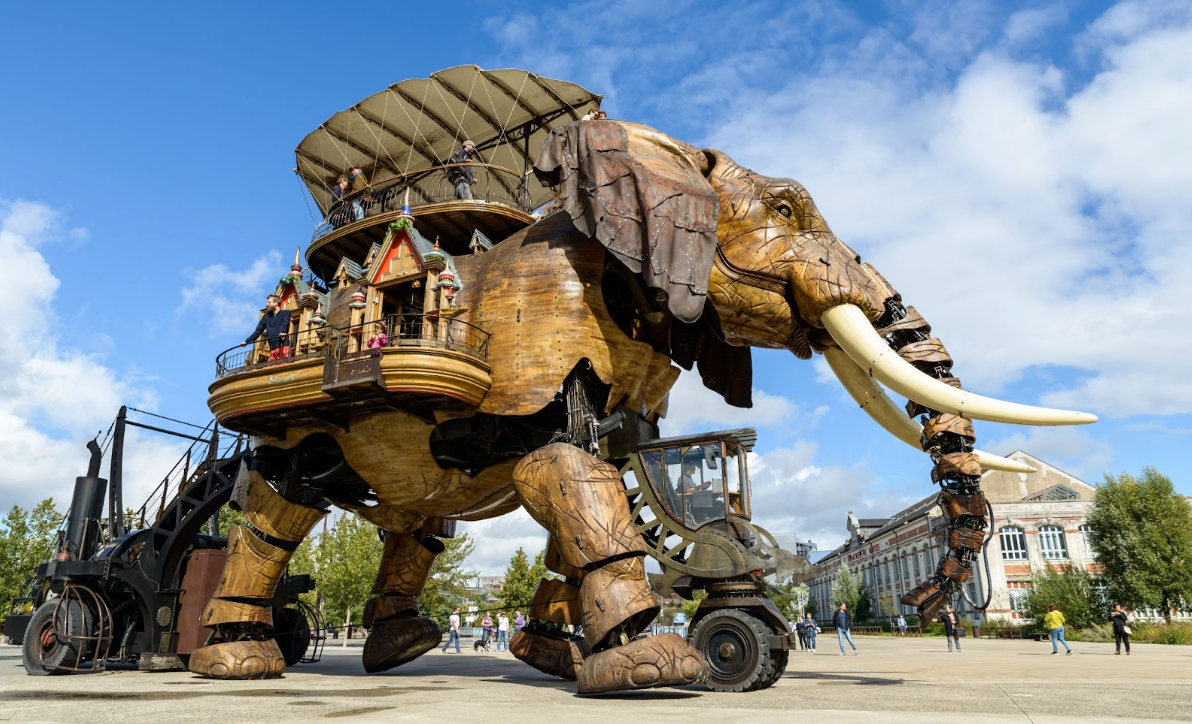 le grand éléphant en mouvement à Nantes, les machines de l’île