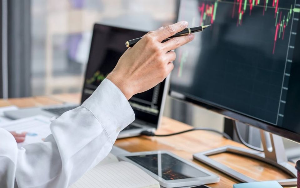 Rok 2022 bol historicky najhorší pre dlhopisovo-akciového investora. Aký bude rok 2023?